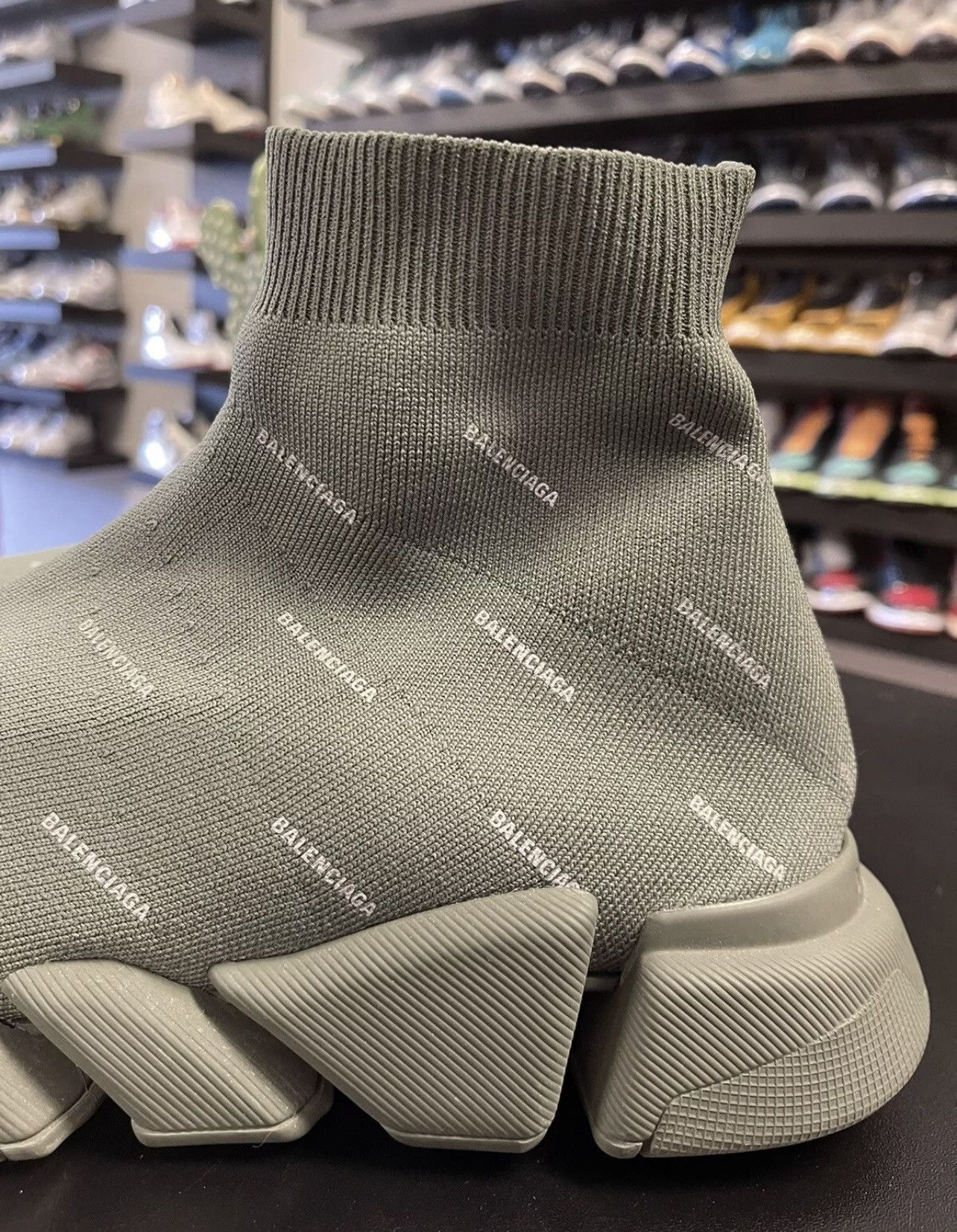 Balenciaga Size 12/EU45 - Balenciaga 2.0 Speed Allover Logo Olive Green Size US 12 / EU 45 - 5 Thumbnail