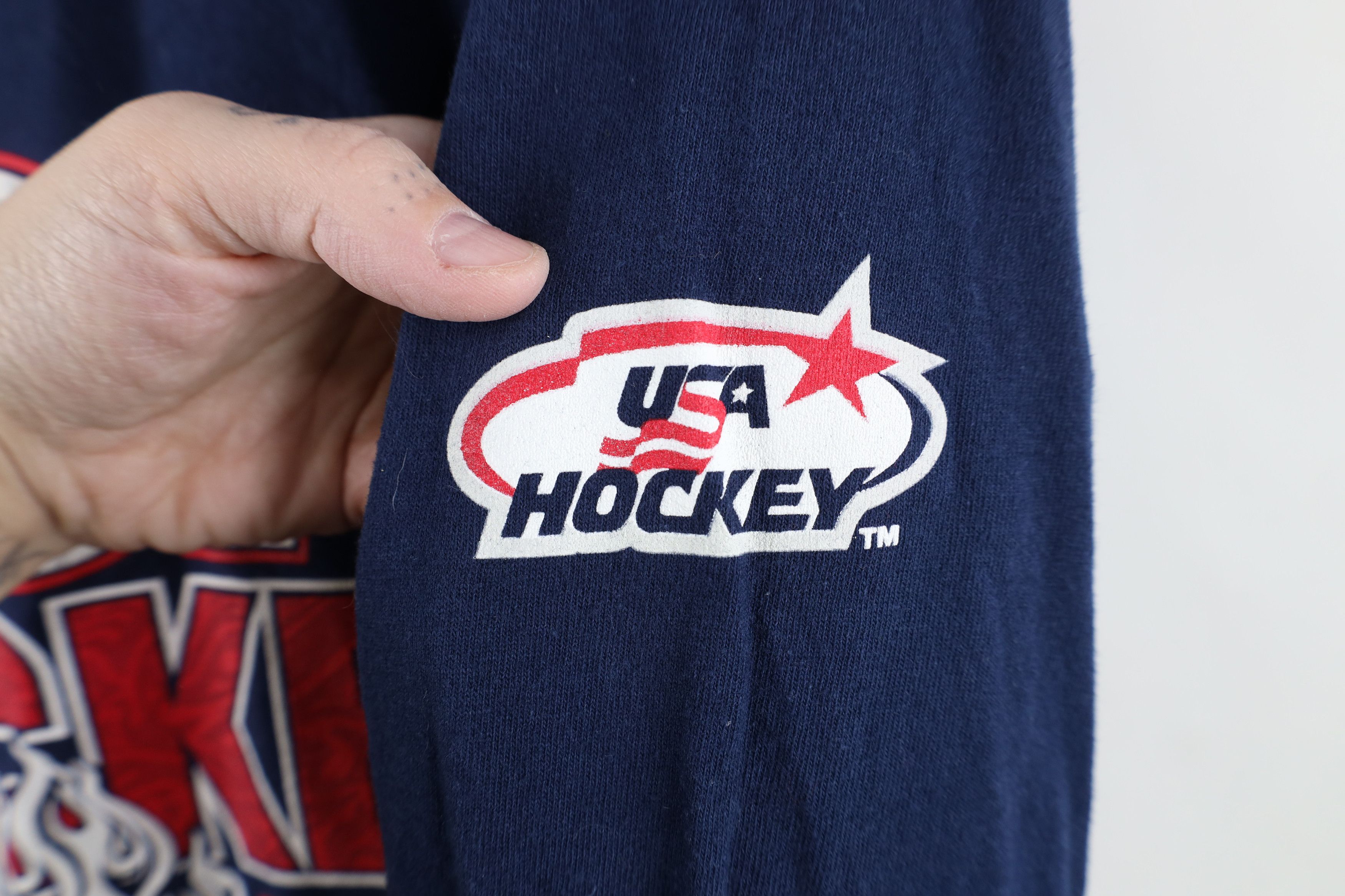 Nike Vintage Nike Center Swoosh USA Hockey Long Sleeve T-Shirt Size US L / EU 52-54 / 3 - 4 Thumbnail