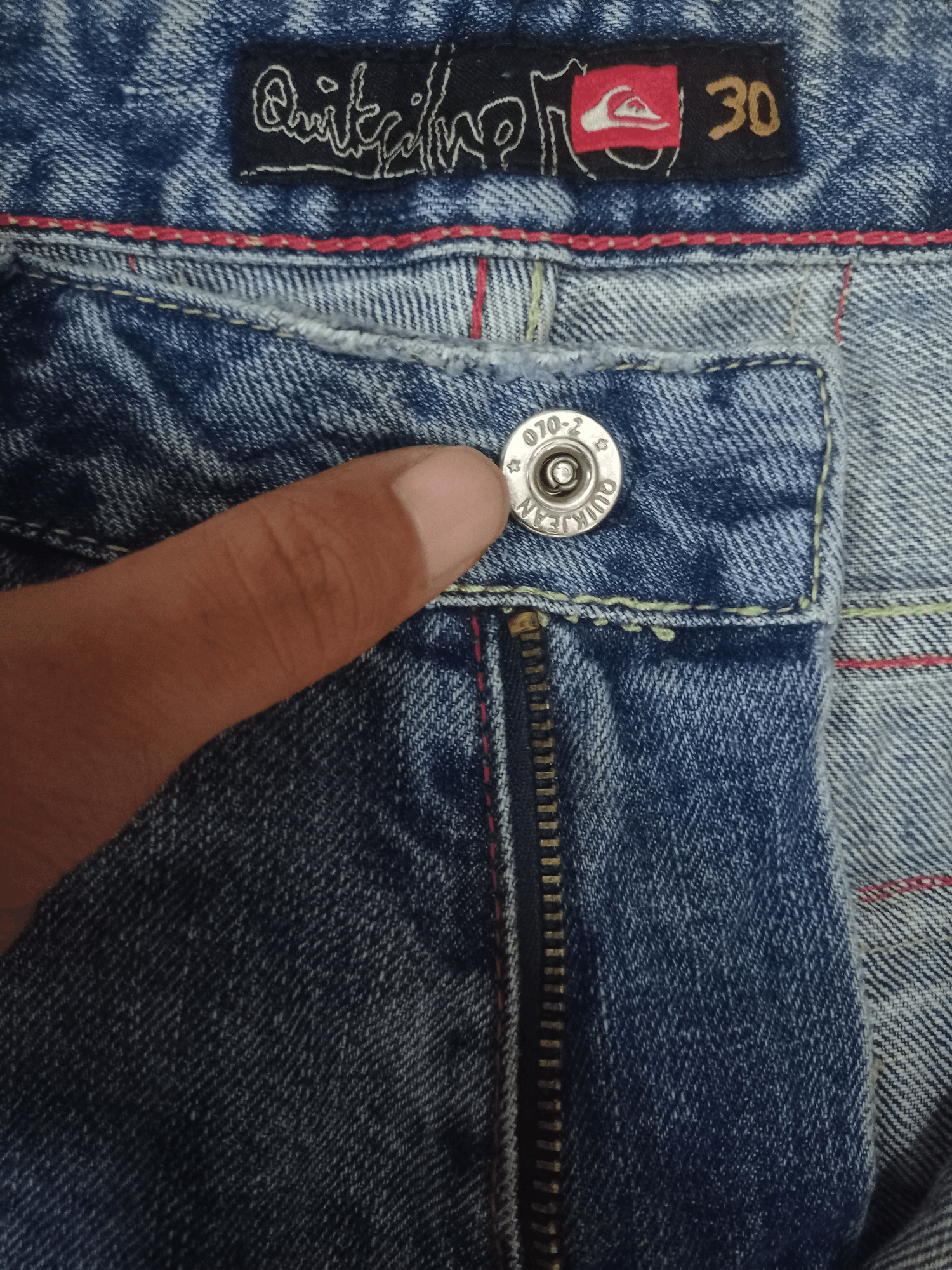 Quiksilver Vintage 90s Quiksilver Blue Wash Distressed Baggy Jeans Size US 30 / EU 46 - 3 Thumbnail