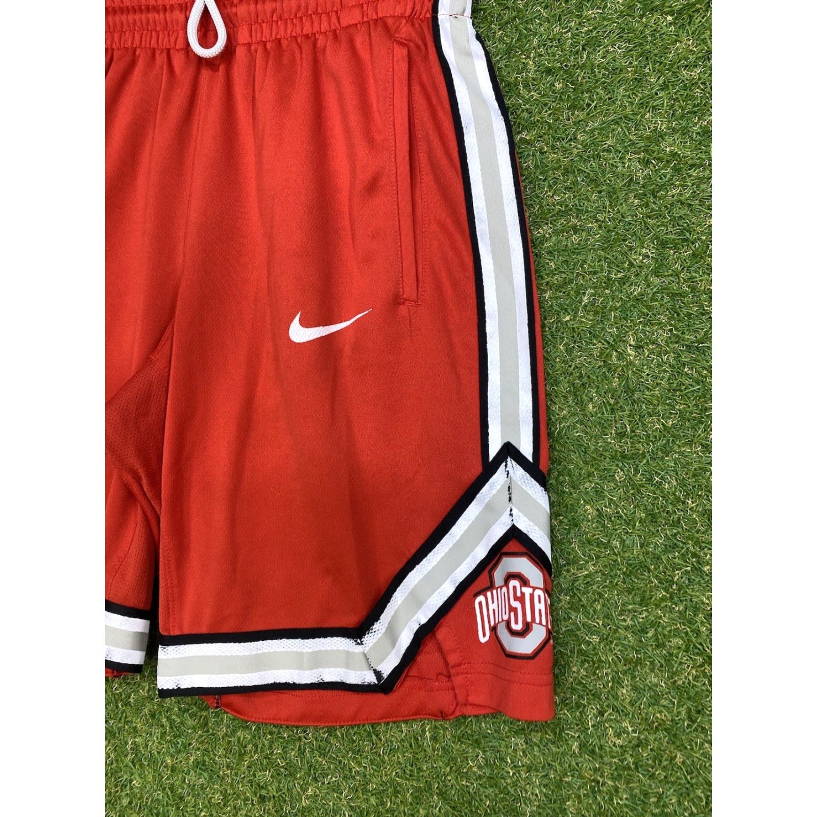 Nike Nike Ohio State Buckeyes Shorts Mens Small Loose Fit Red Athletic Stripe OSU Size US 29 - 3 Thumbnail