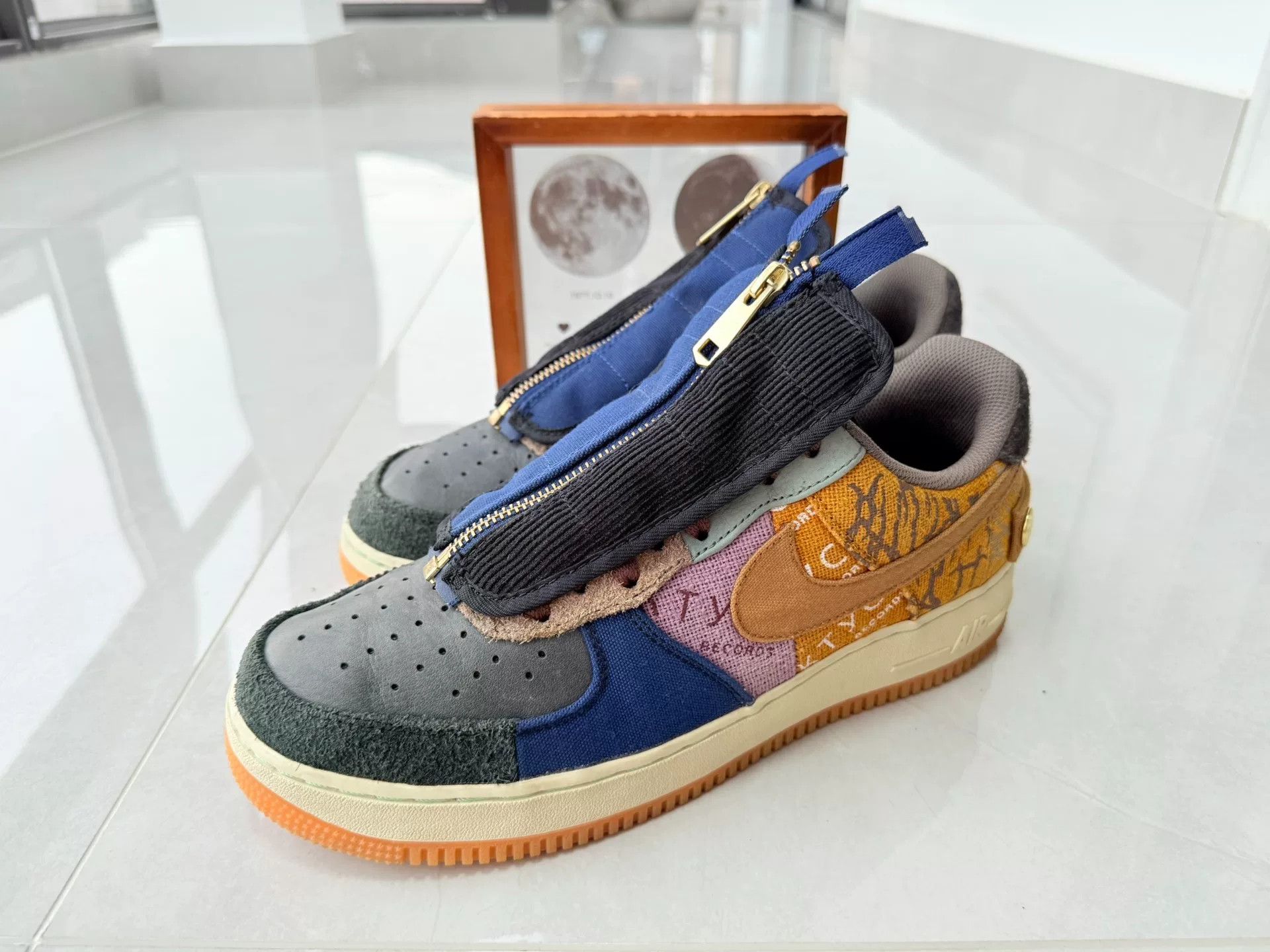 Nike Nike AF1 Lowtop Sneakers 10 Men Size US 10 / EU 43 - 1 Thumbnail