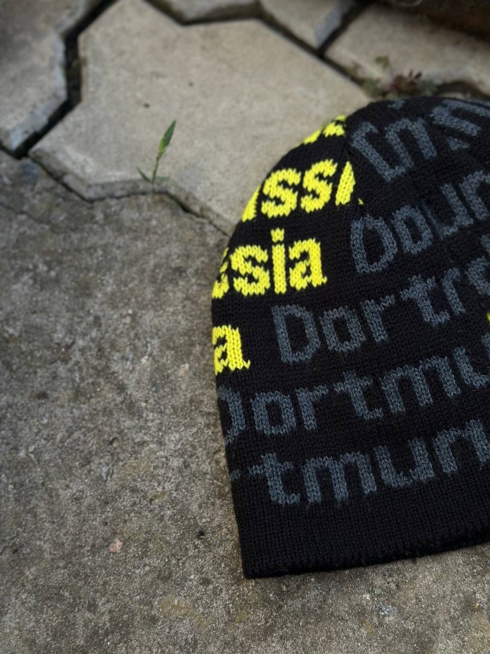 Number (N)ine Borussia Dortmund Soccer Hat Football BVB Fussball Hut Germa Size ONE SIZE - 5 Thumbnail
