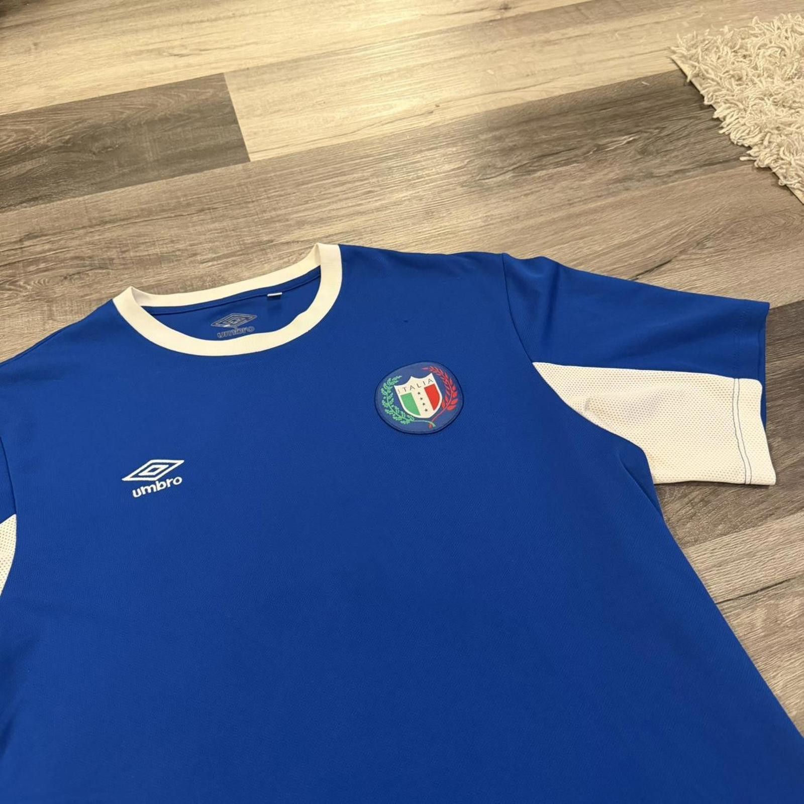 Umbro Umbro Italy national soccer team jersey L Size US L / EU 52-54 / 3 - 1 Thumbnail
