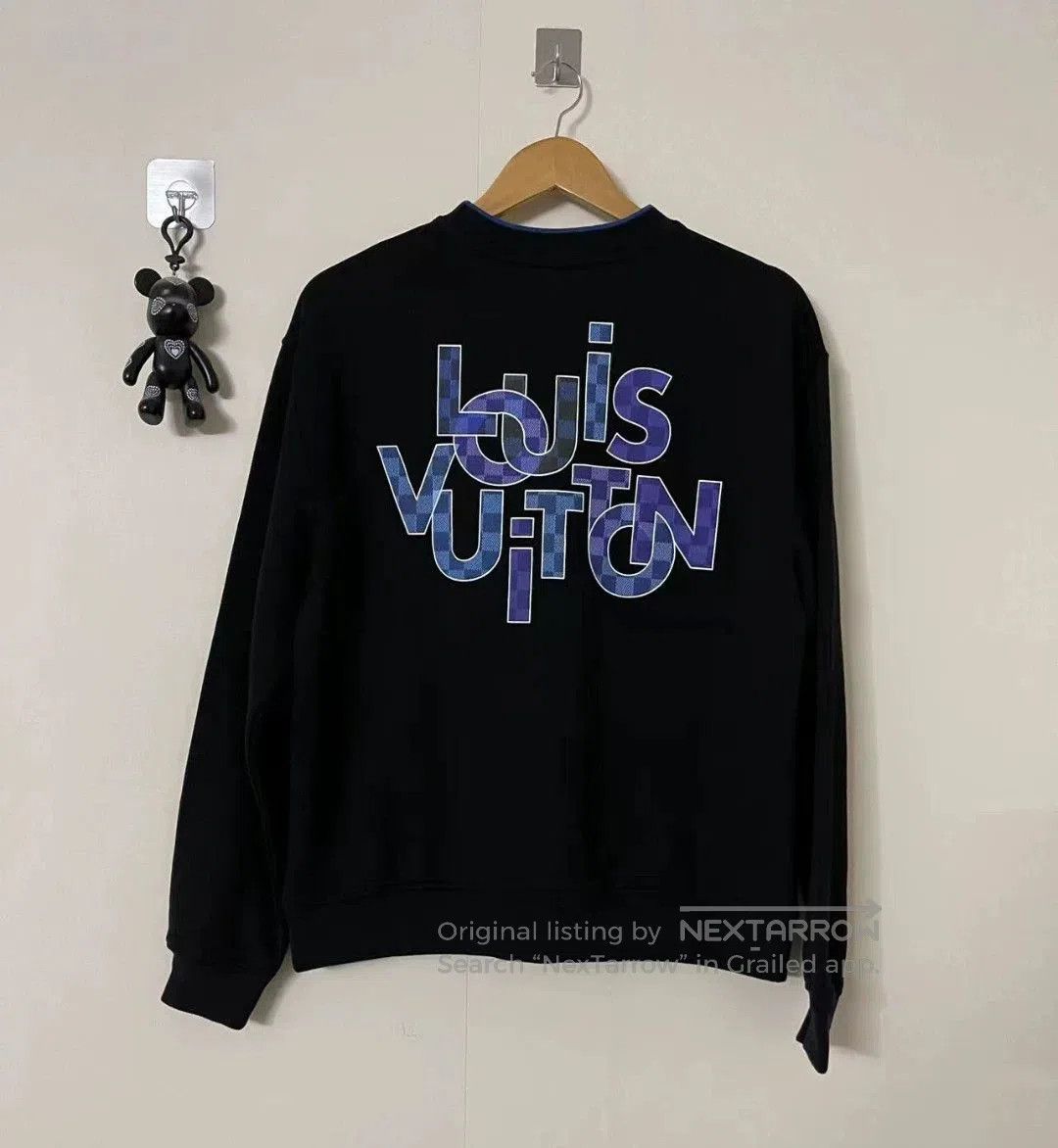 Louis Vuitton black lv logo sweatshirt. Size XS / US 0-2 / IT 36-38 - 2 Thumbnail