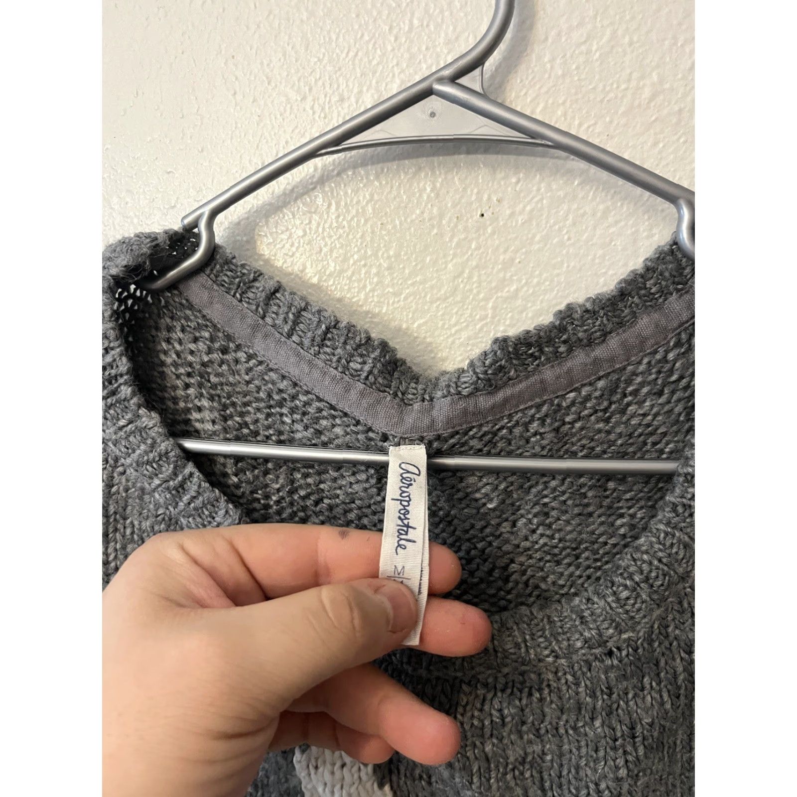 Aeropostale Aeropostale Sweater Womens Size M Pullover Gray White Star Knit Round Neck Long Sleeve Bohemian Hipster Retro Stars Size M / US 6-8 / IT 42-44 - 2 Thumbnail