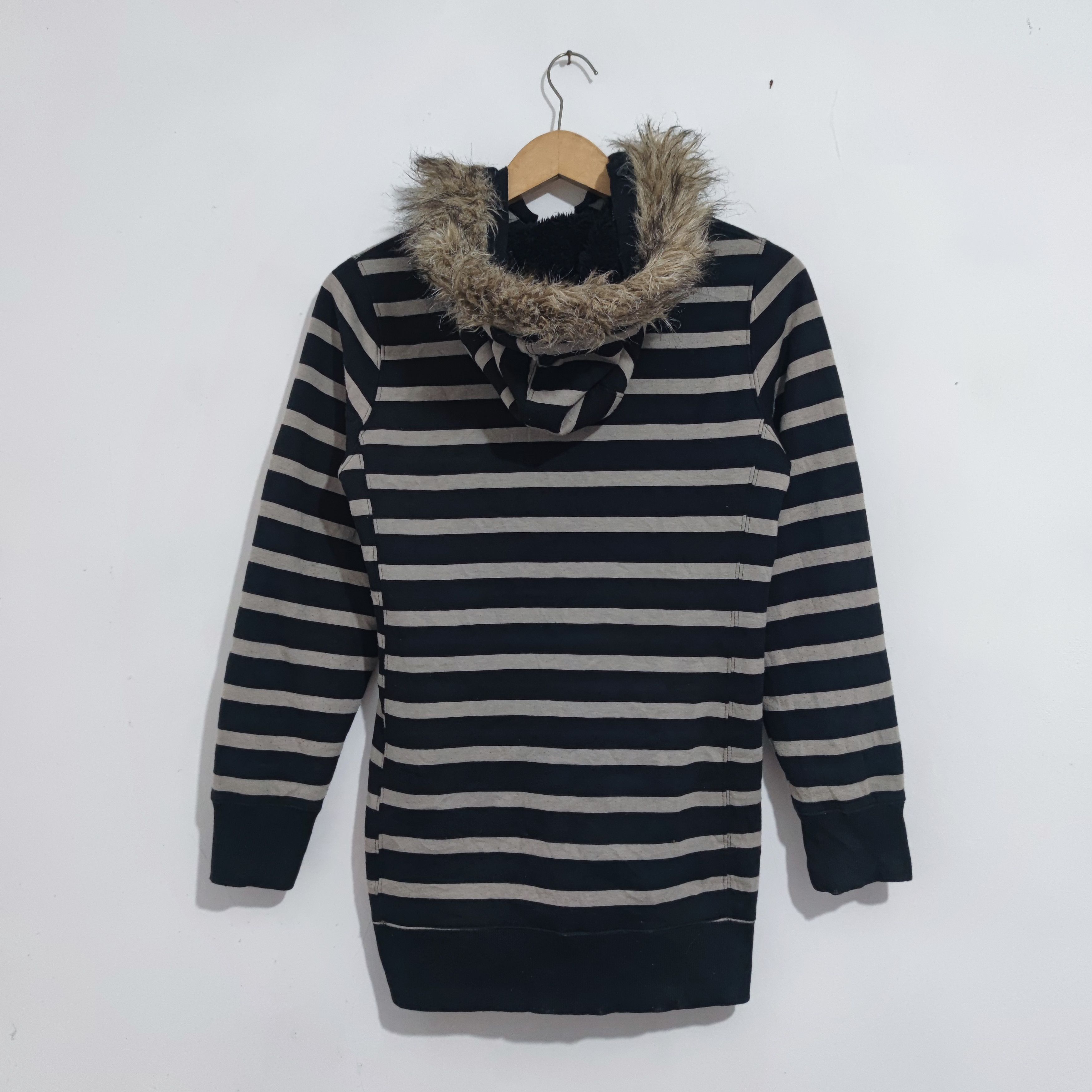20471120 Stiped Zip Hoodie Size US M / EU 48-50 / 2 - 9 Thumbnail