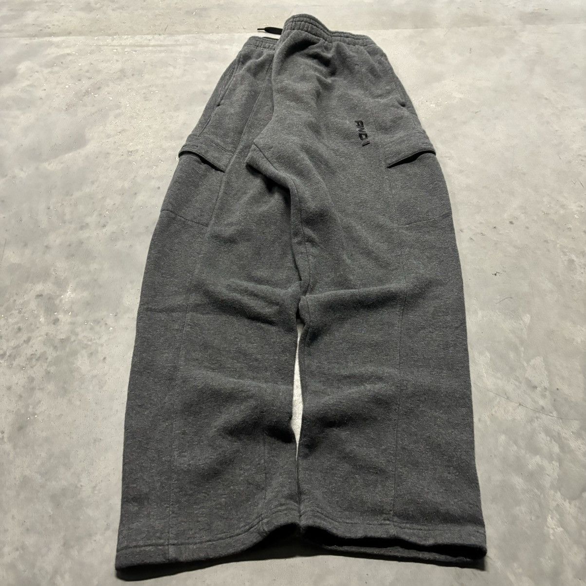 Japanese Brand × Vintage Crazy Vintage Y2K/2000s Dark Grey Skater Cargo Essential Sweatpants! Size US 32 / EU 48 - 3 Thumbnail