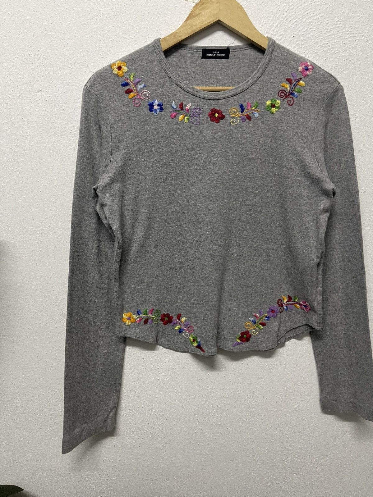Tricot Comme des Garcons AW 2002 COMME DES GARCONS TRICOT FLORAL EMBROIDERED SHIRT Size M / US 6-8 / IT 42-44 - 3 Thumbnail