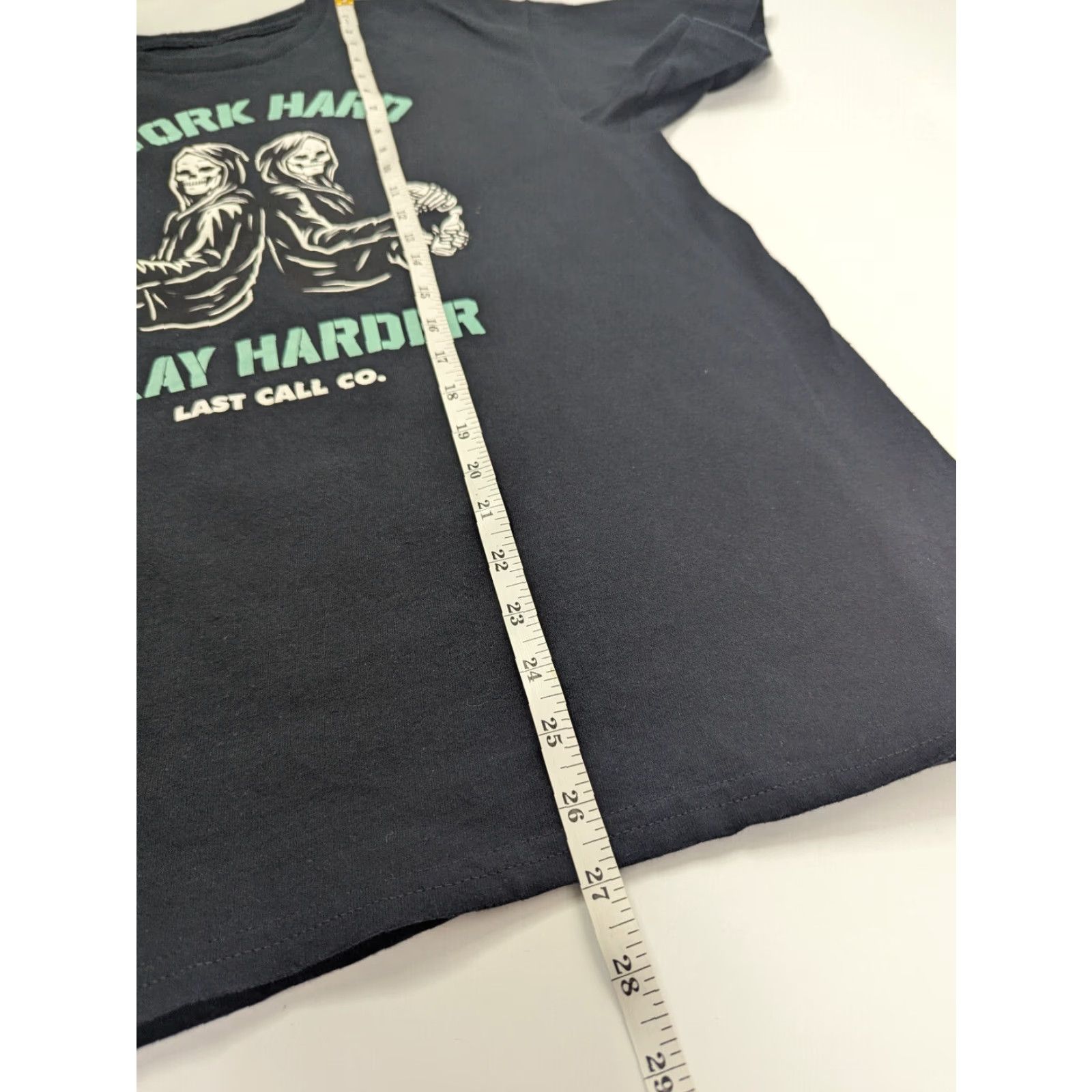 Vintage Last Call Co. T Shirt Men’s Medium Black Short Sleeve Work Hard Play Harder Graphic Print Crew Neck Logo Shirt Mens Black 90s? Size US M / EU 48-50 / 2 - 5 Thumbnail