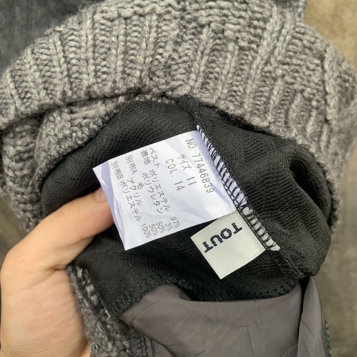 Japanese Brand JAPANESE KNITTED HOODED QUILTED VEST TOUTA FAIT Size US M / EU 48-50 / 2 - 6 Thumbnail