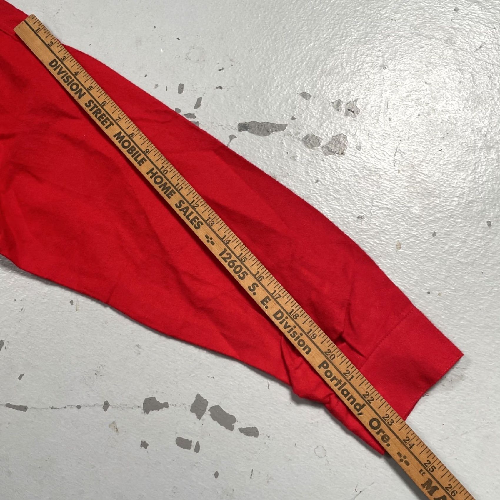 J Brand Vintage Paul Bunyan Shirt Unisex Adults 100% Cotton Button-Up Red 16.5 USA Workwear 50s 60s Americana NWOT Size US XL / EU 56 / 4 - 7 Thumbnail