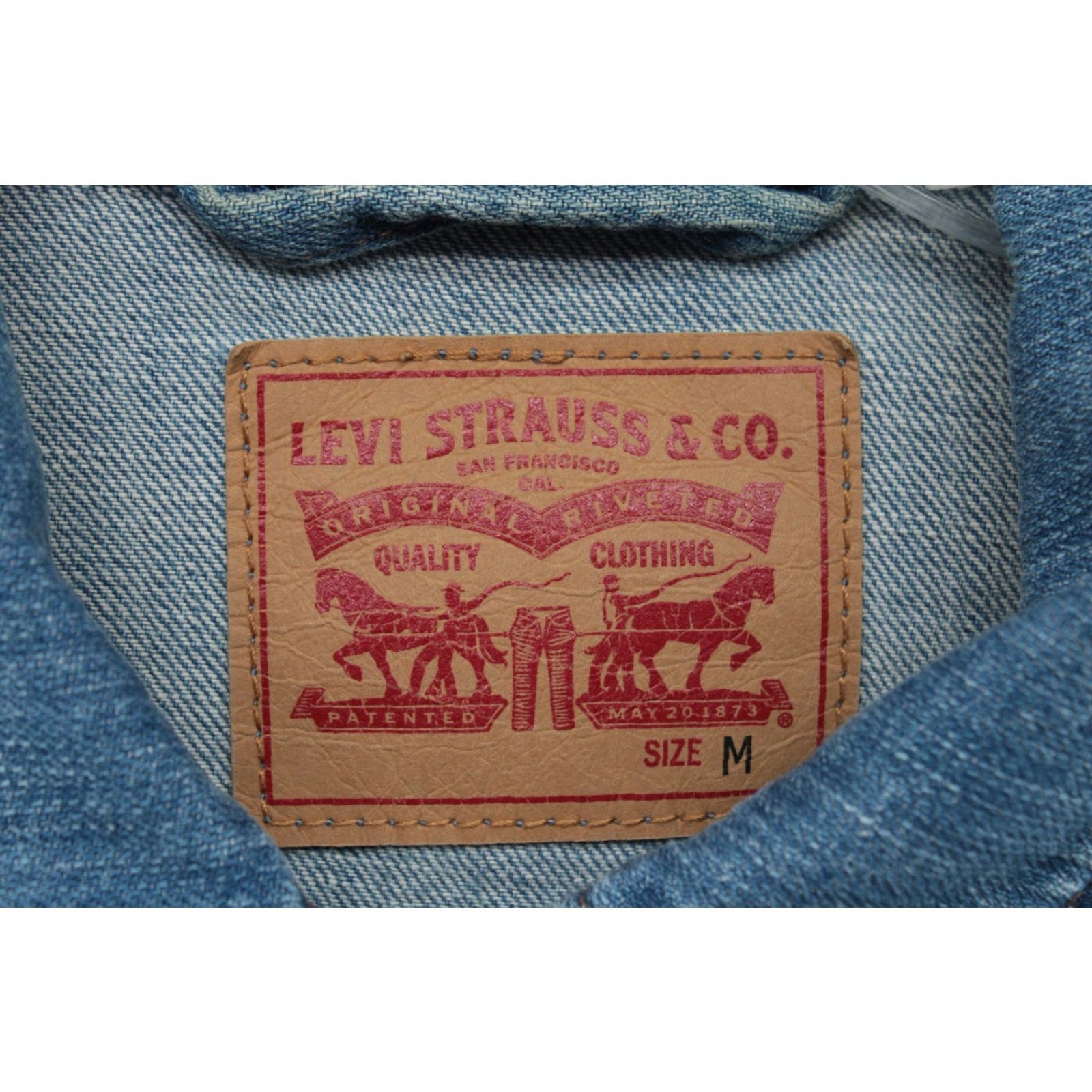 Levi's Levi’s Jean Trucker Jacket Women Medium Blue Denim Faded Distressed Levi Strauss Size 32" / US 10 / IT 46 - 4 Thumbnail