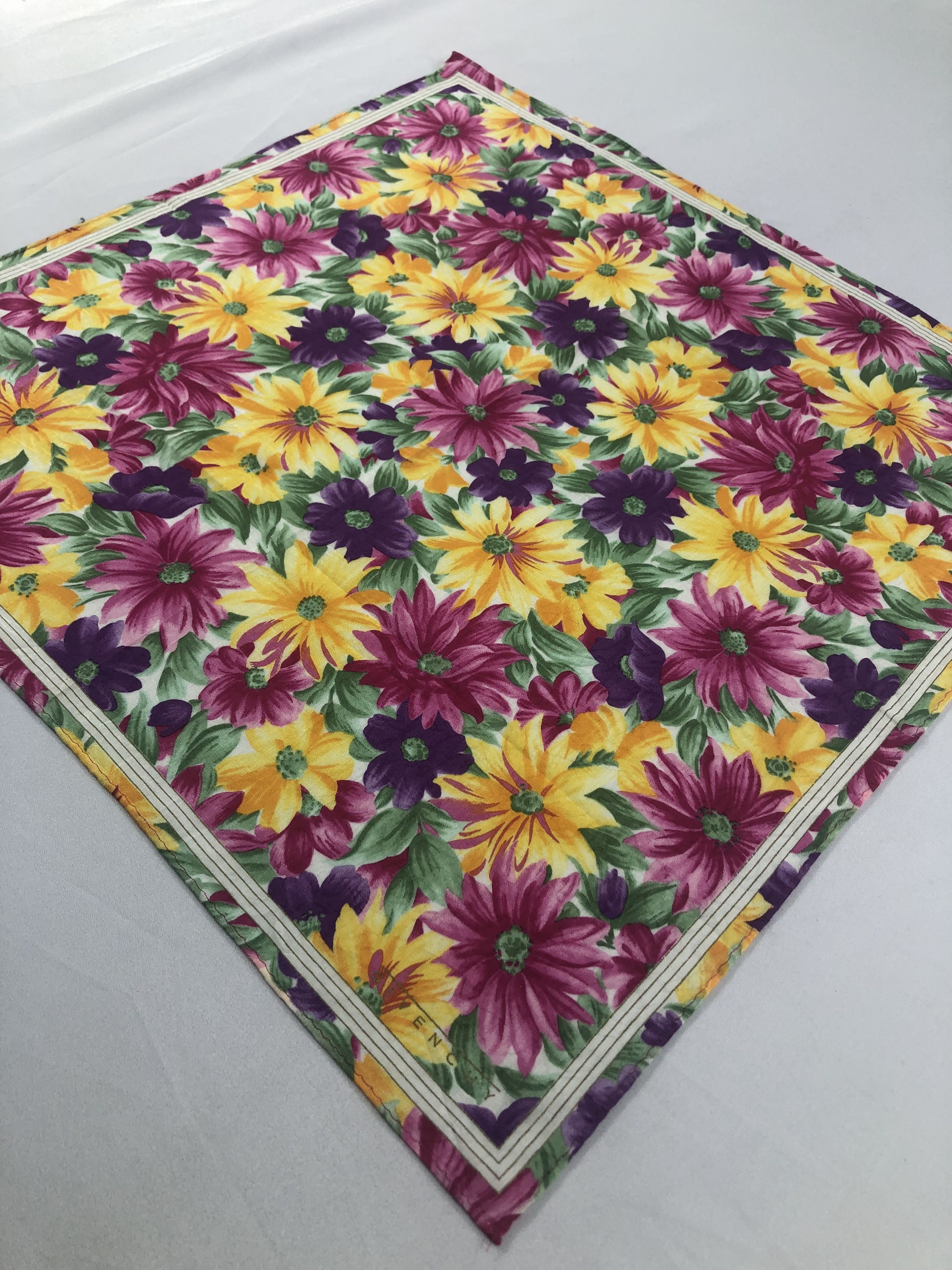 Vintage Givenchy Handkerchief / Bandana / Neckerchief Size ONE SIZE - 4 Thumbnail