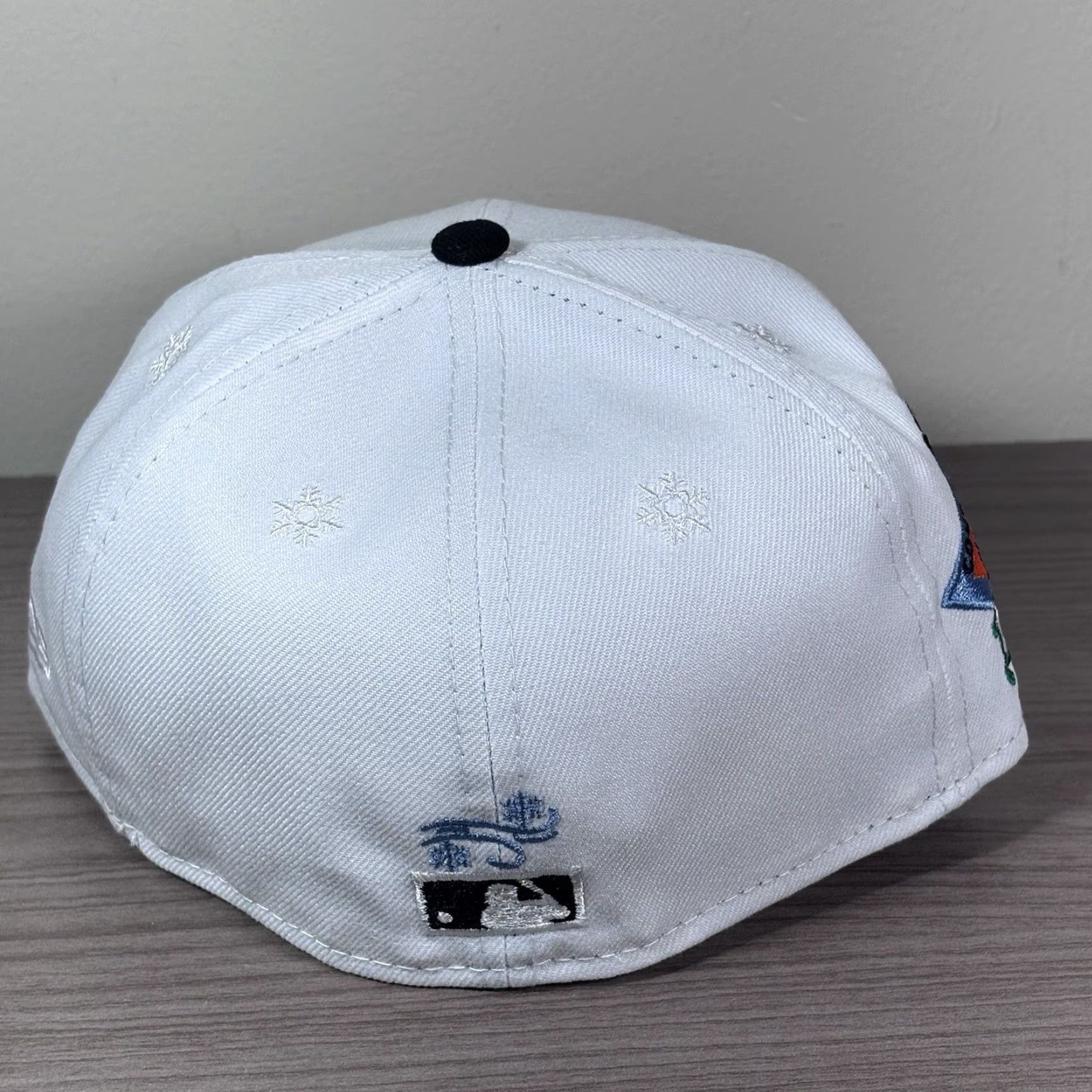 New Era Rare Hat Club Exclusive New Era Milwaukee Brewers Fitted Hat Mens 7 Snowman Cotton Size ONE SIZE - 5 Thumbnail