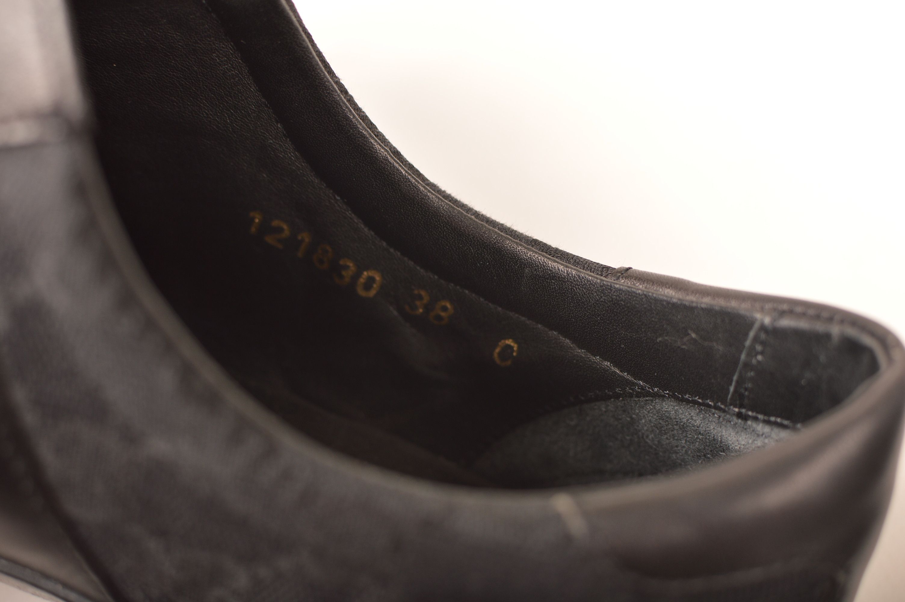 Gucci Gucci GG Monogram Low-Top Black Leather Sneakers Size US 8 / IT 38 - 11 Thumbnail
