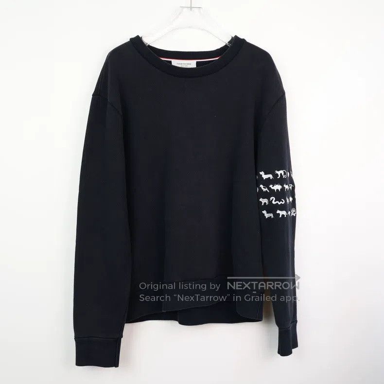 Thom Browne Thom Browne Blue and red animal embroidered hoodie Size US XXL / EU 58 / 5 - 2 Thumbnail