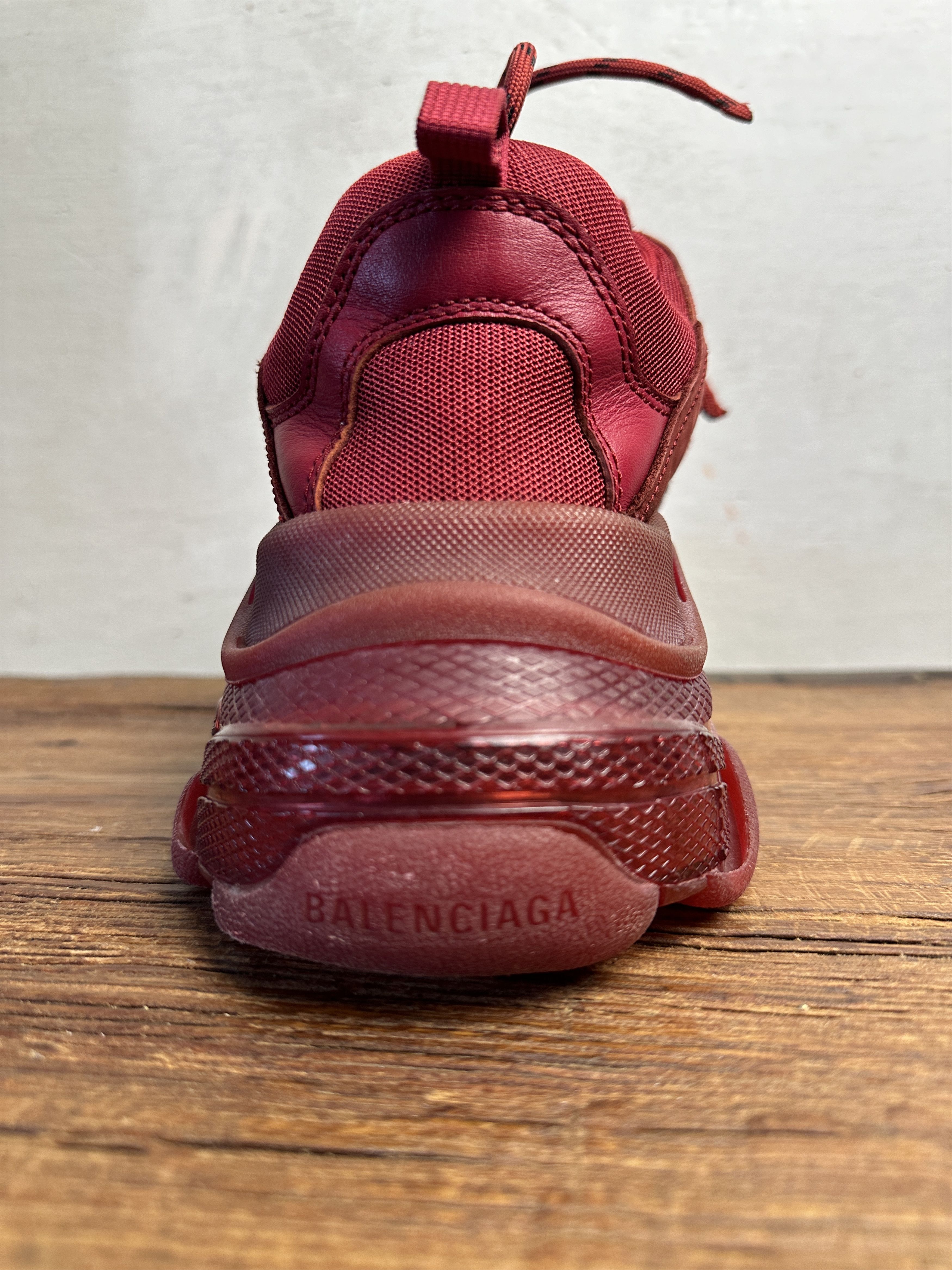 Balenciaga Balenciaga Triple S Clear Sole Red Size US 11 / EU 44 - 14 Thumbnail