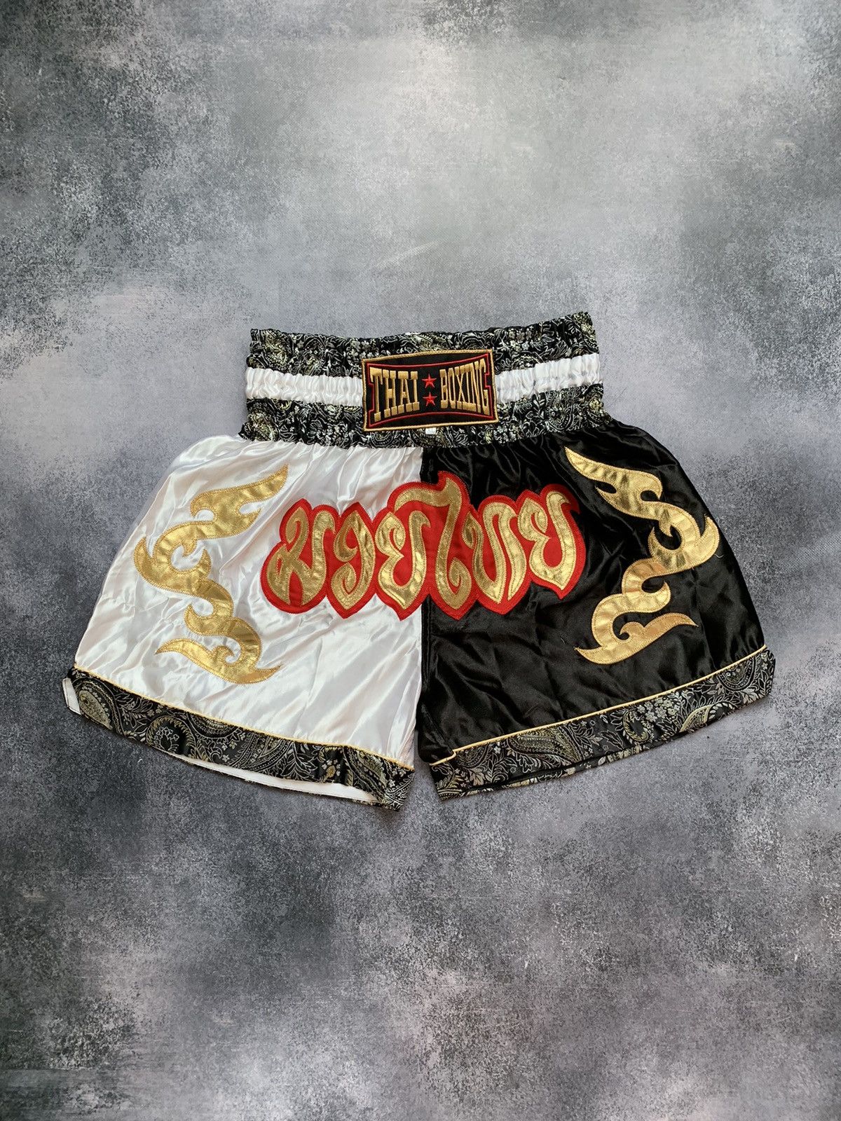 Japanese Brand × Vintage Vintage Muay Thai Shorts Thaiboxing Size US 36 / EU 52 - 1 Thumbnail