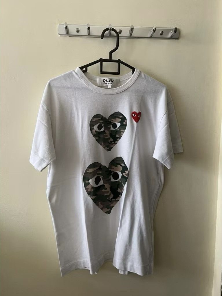 Play CDG Comme des Garcons Big Logo Camo Double Heart TShirt