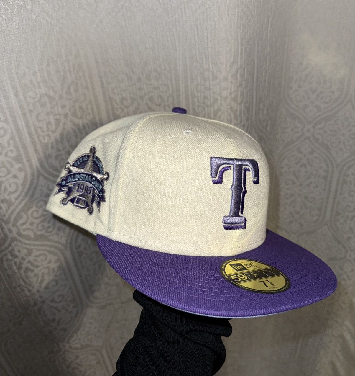 MLB New Era 59 FIFTY Texas Rangers Fitted hat size 7 7/8 Size 34 - 1 Thumbnail