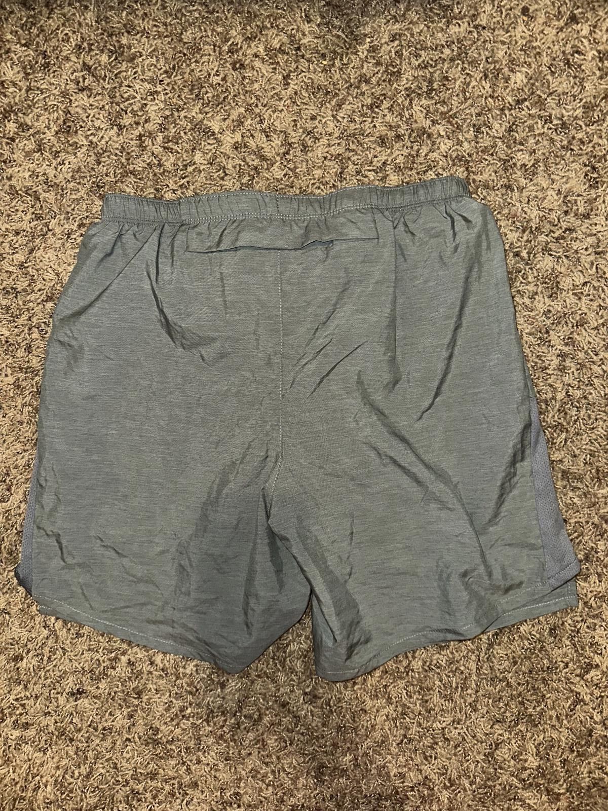 Nike Nike Men’s Challenger 7" 2-in-1 Dri-FIT Running Shorts Size US 30 / EU 46 - 6 Thumbnail