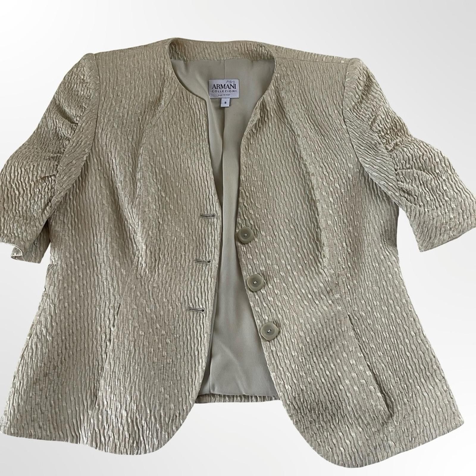 Armani Collezioni Armani Collezioni Cream Textured 2pc Suit Size M / US 6-8 / IT 42-44 - 4 Thumbnail