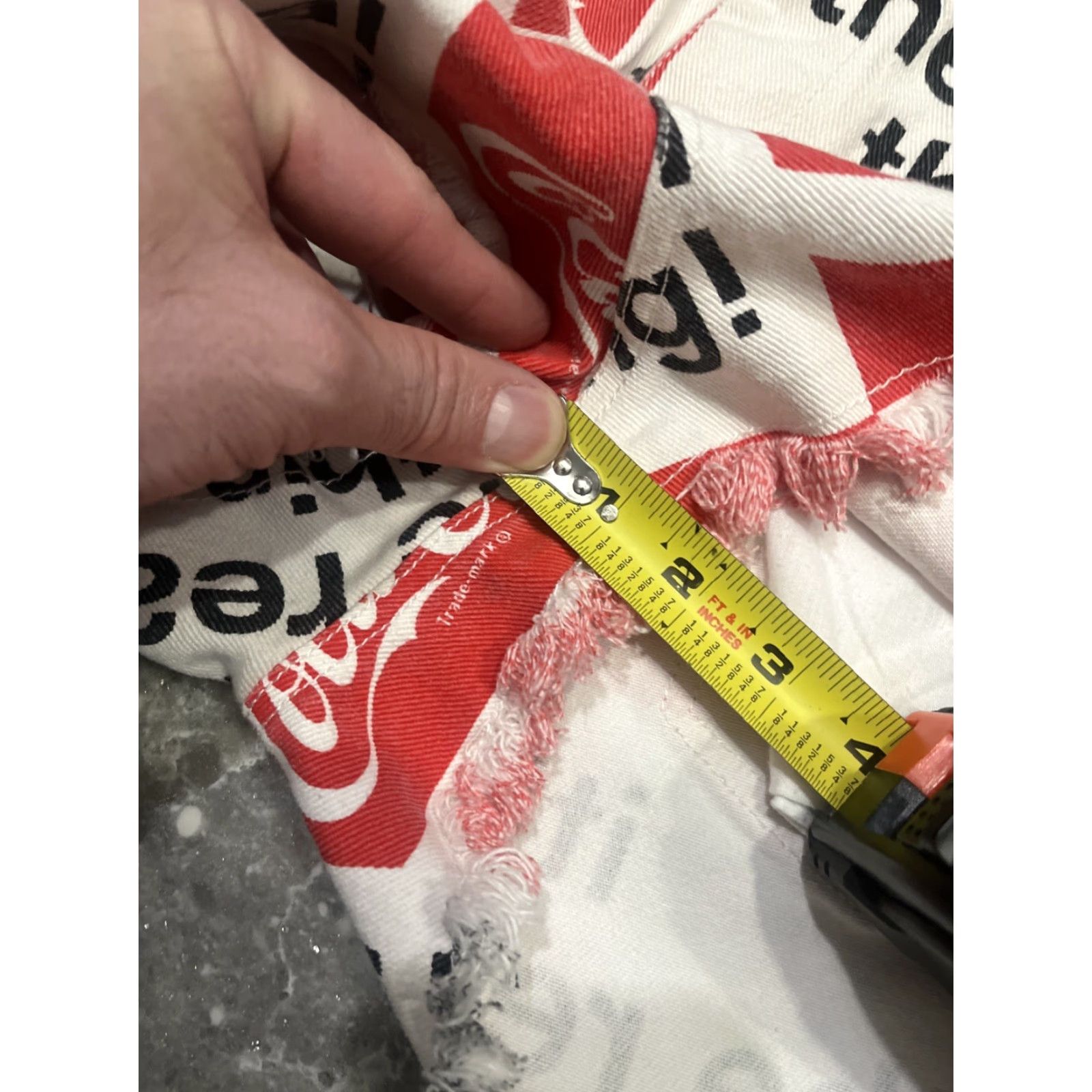 Vintage Coca Cola Women’s Denim Shorts Size S Flat Front Zip 5-Pocket Cut-Off Red & White Denim Casual Spring Summer Womens Size 28" / US 6 / IT 42 - 4 Thumbnail