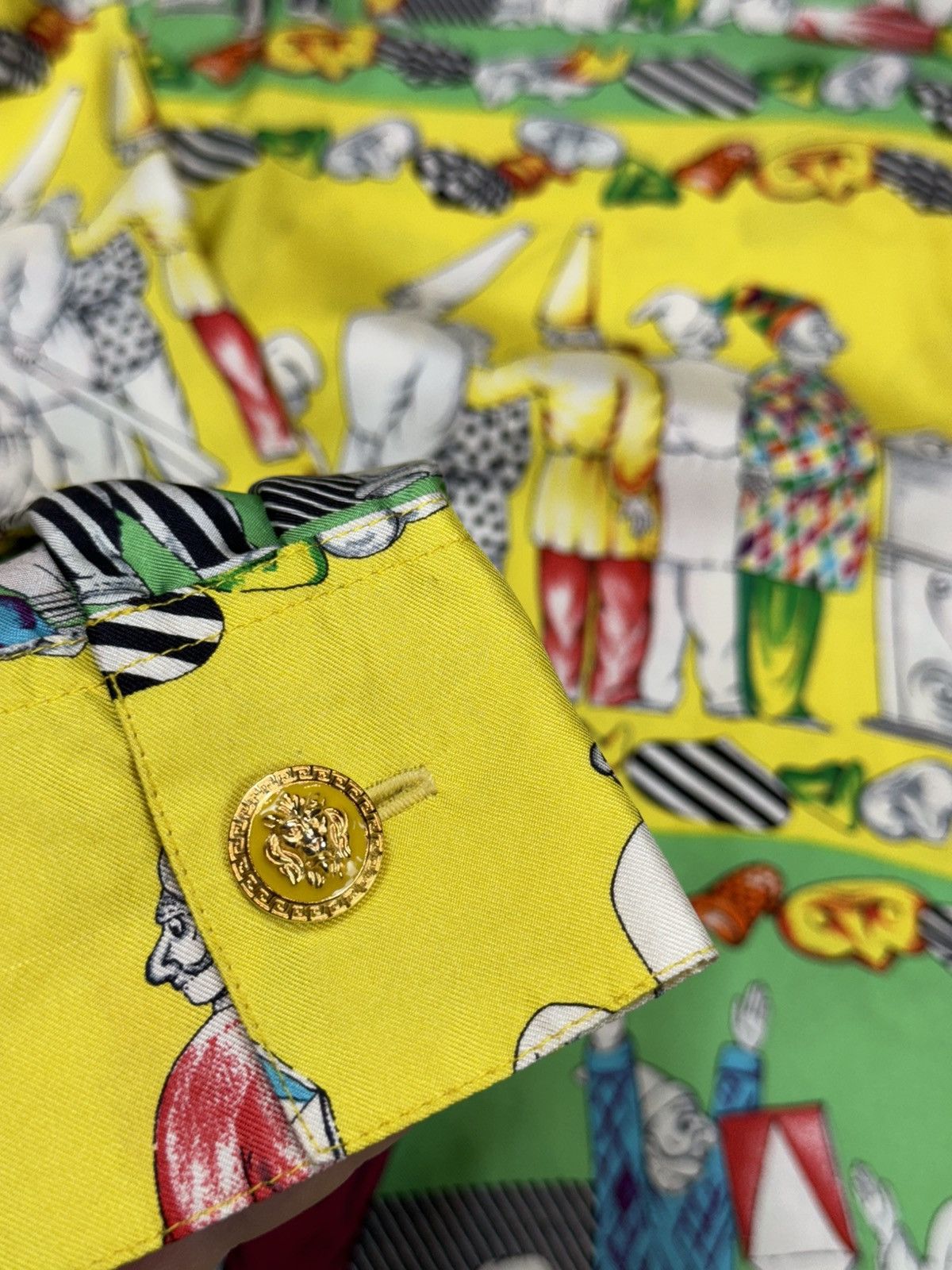 Versace Vintage silk shirt Versace by Marina Sitbon original item Size US L / EU 52-54 / 3 - 2 Thumbnail