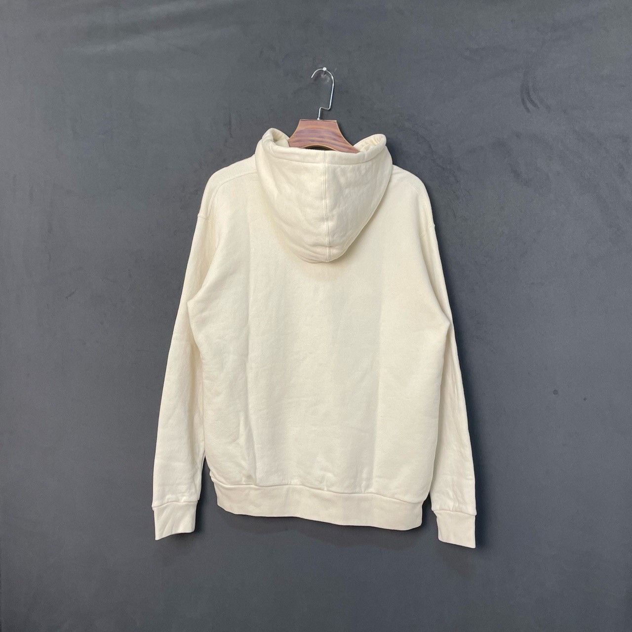 Gucci Gucci White bear square hoodie 2501-Nextarrow Size US S / EU 44-46 / 1 - 2 Thumbnail
