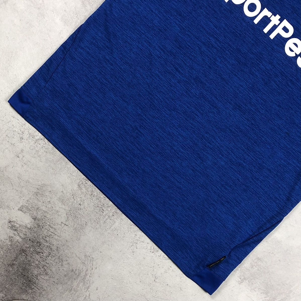 Umbro Everton 2018-2019 Umbro Angry Birds Home Soccer Jersey Size US XL / EU 56 / 4 - 11 Thumbnail