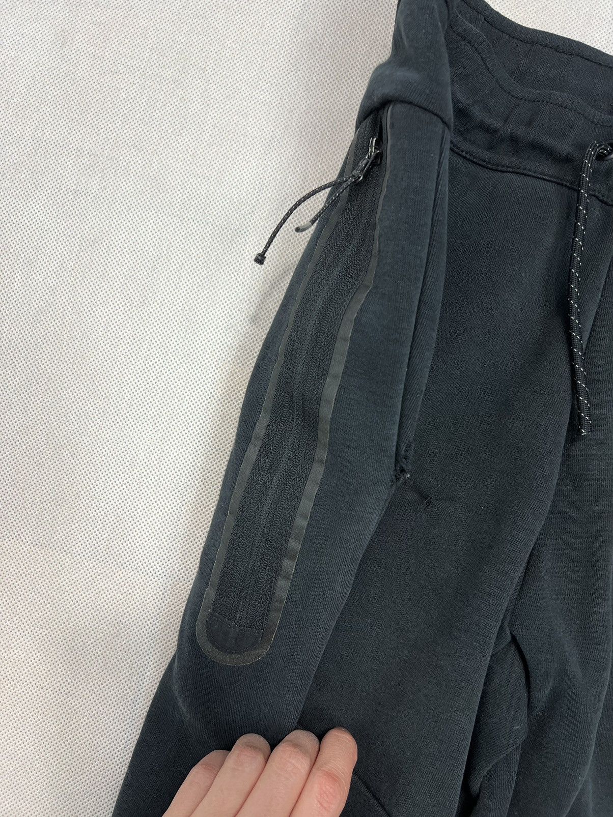 Nike Pants Nike Tech Fleece black dresy Size US 30 / EU 46 - 3 Thumbnail