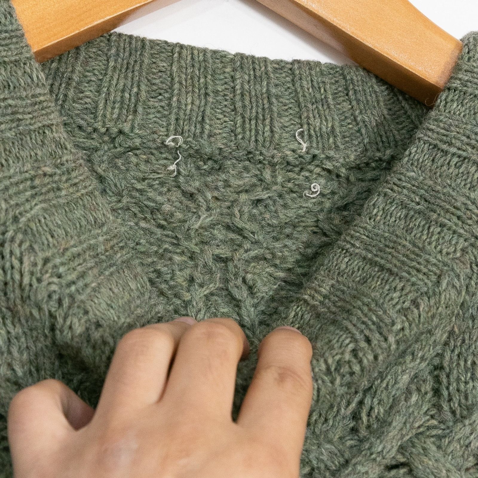 Vintage Vinatge Cable Knit Wool Sweater Mens XL - Crewneck Fisherman Size US XL / EU 56 / 4 - 4 Thumbnail