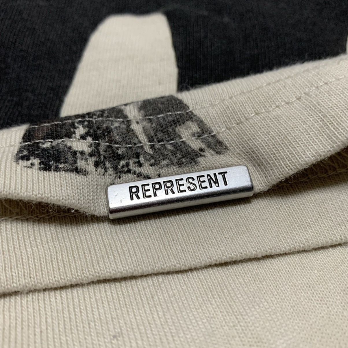 Represent Clo. Represent Small Thoroughbred Dog Vintage White Tee Size US S / EU 44-46 / 1 - 6 Thumbnail