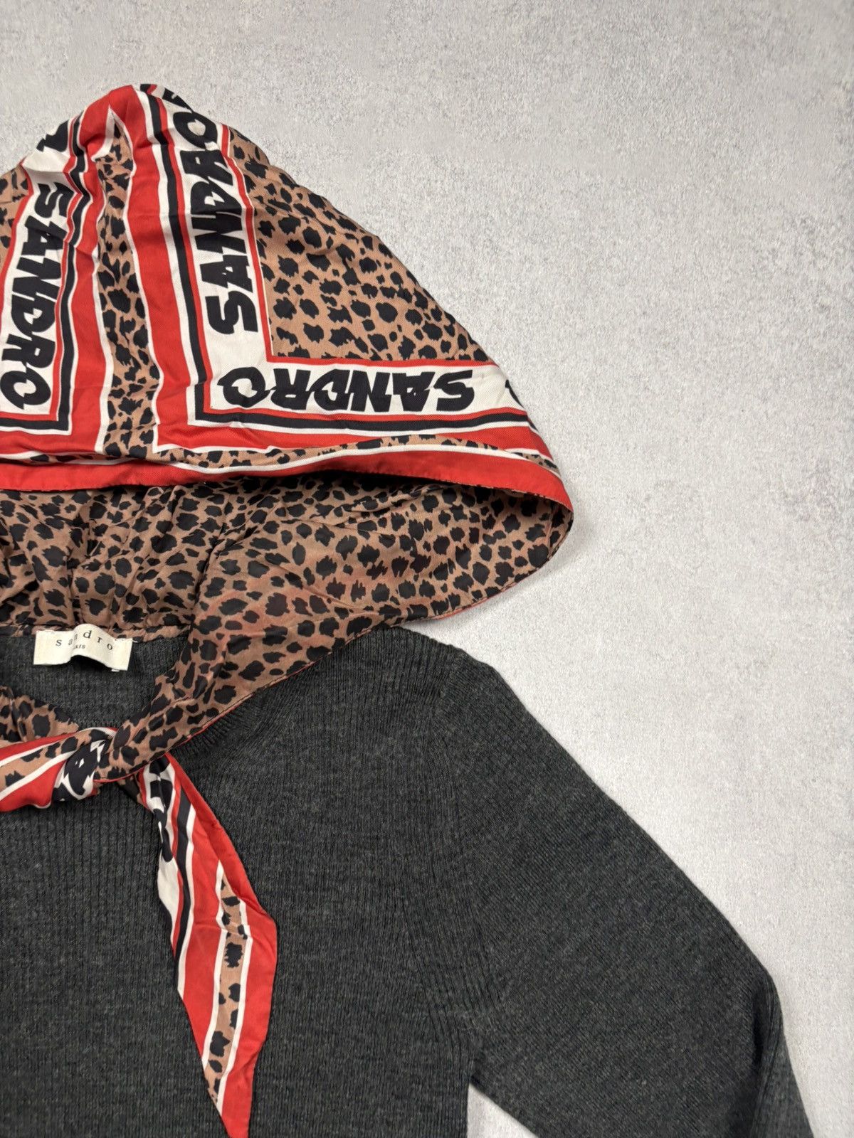 Sandro Sandro Paris Wool Blend Sweater With Silk Leopard Scarf Hood Size XS / US 0-2 / IT 36-38 - 4 Thumbnail