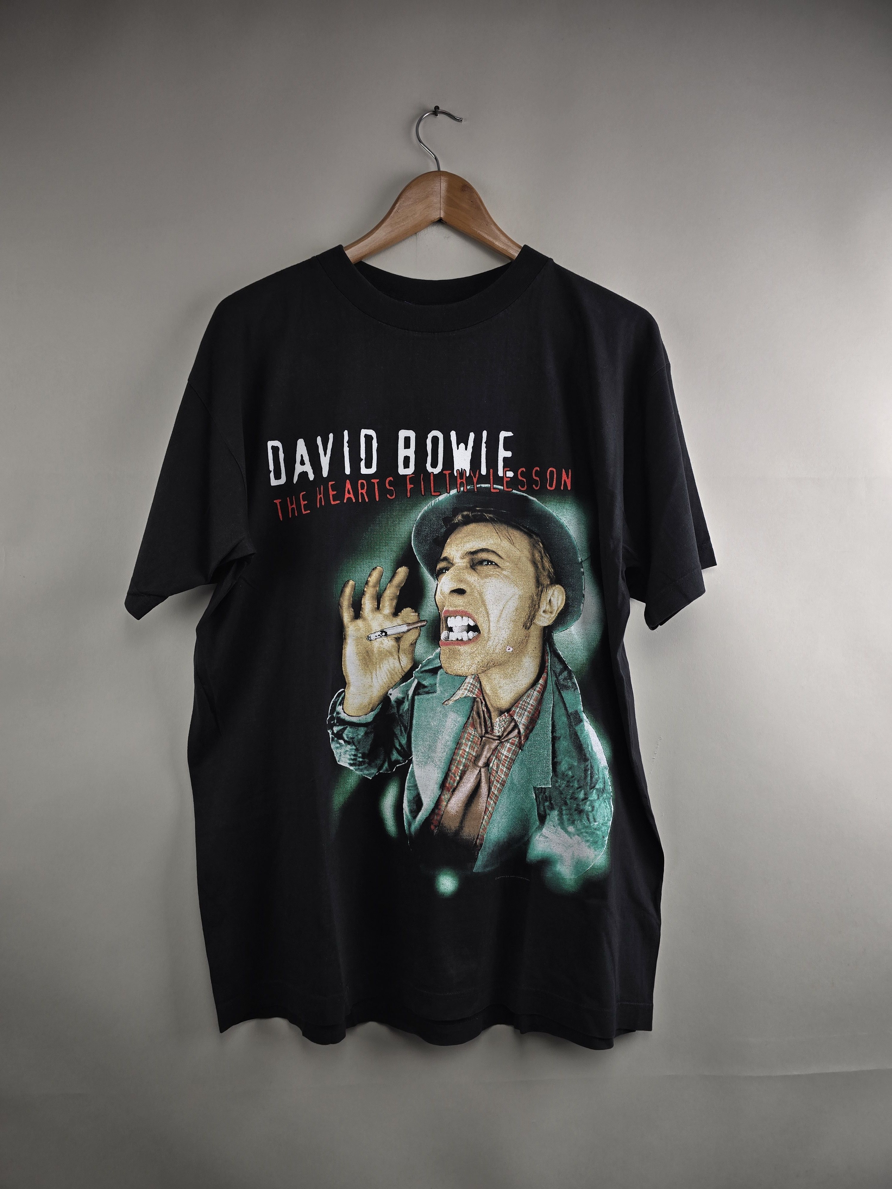 Band Tees × Vintage 1995 David Bowie The Hearts Filthy Lesson Tour L 22" 29" Size US L / EU 52-54 / 3 - 7 Thumbnail