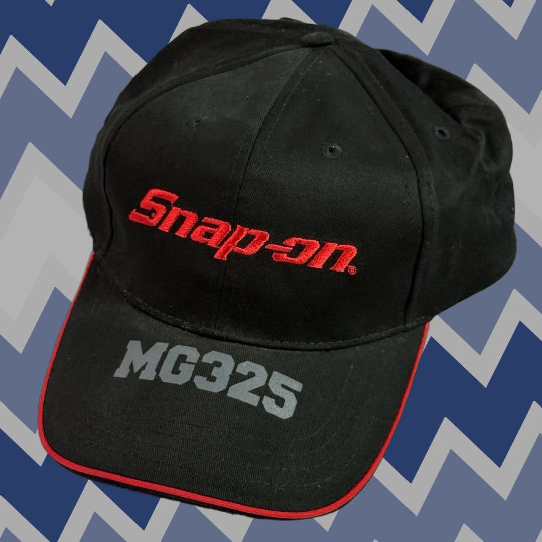 Vintage Snap-On Tools MG325 Black Adjustable Cap with Red Highlights OWNERS EDITION NEW Baseball Cap Men One Size Black Adjustable Canvas Hat Size ONE SIZE - 1 Thumbnail