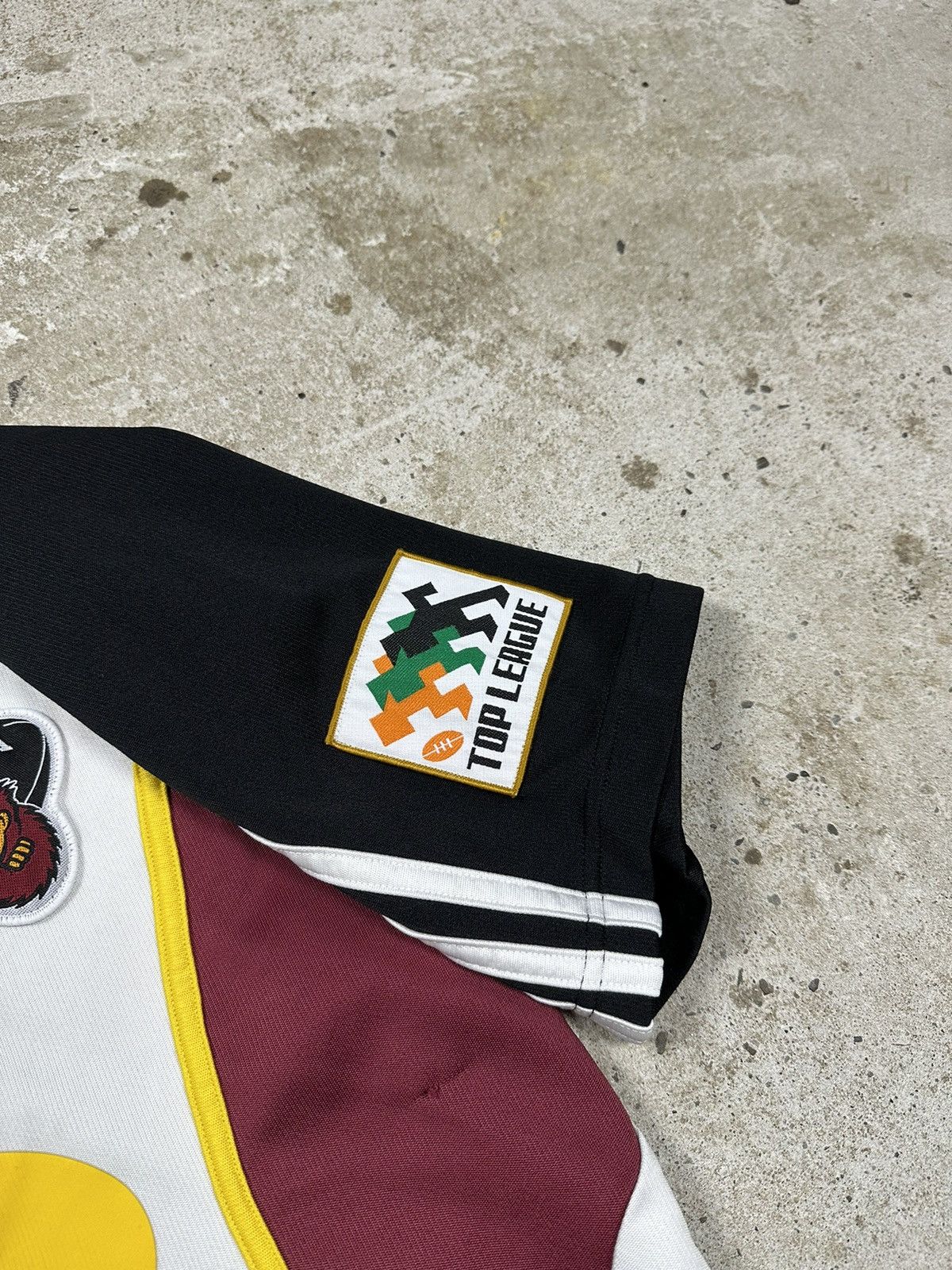 Adidas Vintage 2003 Suntory Sungoliath Tokyo Japan Adidas Jersey Size US L / EU 52-54 / 3 - 9 Thumbnail