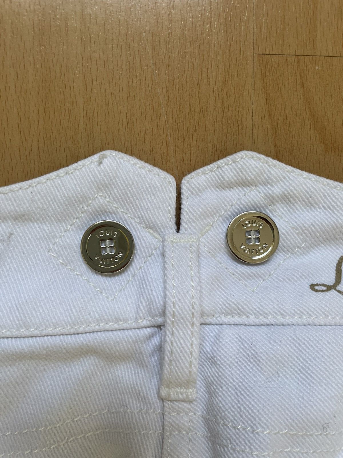Louis Vuitton LOUIS VUITTON MONOGRAM SHORT PANTS Size 26" / US 2 / IT 38 - 6 Thumbnail