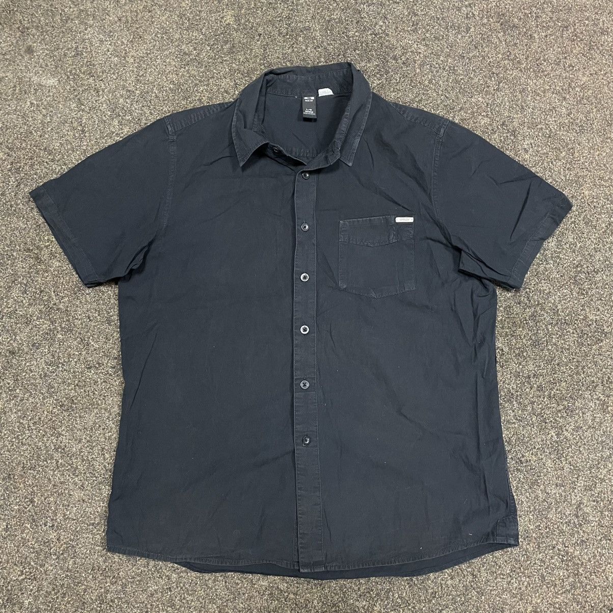 Oakley Vintage 90s Faded Button Up Shirt Workwear Grunge Baggy L Size US L / EU 52-54 / 3 - 1 Thumbnail