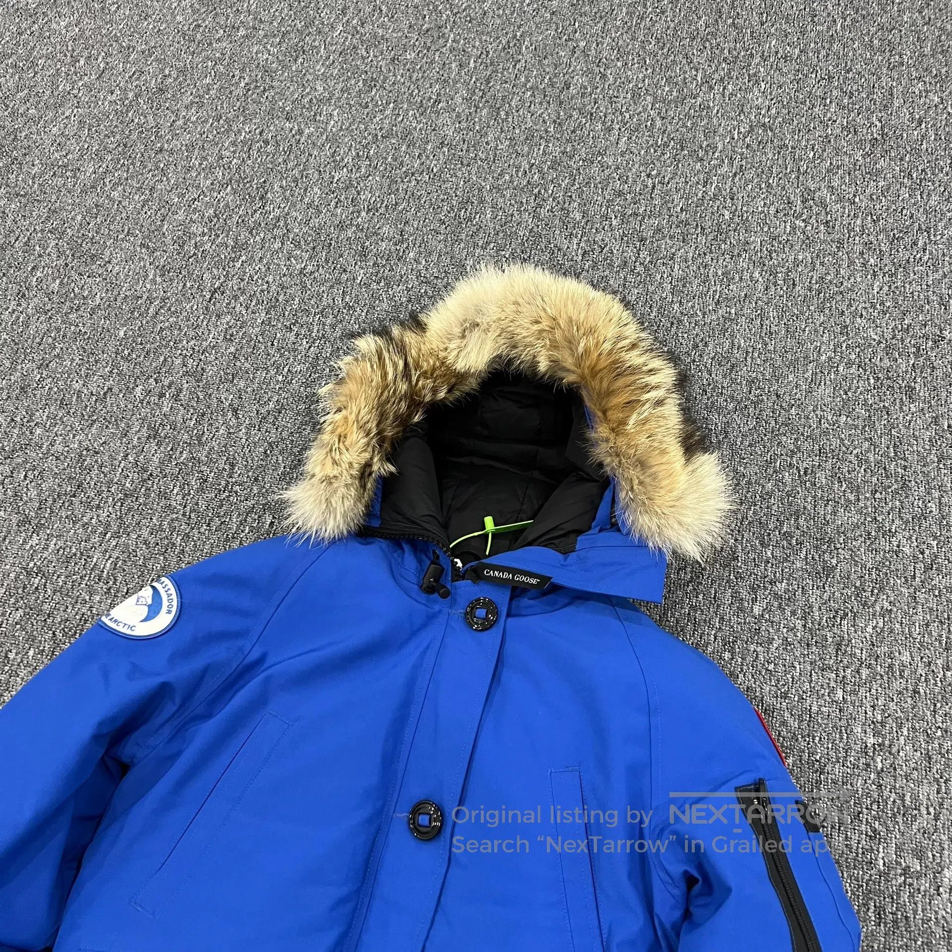 Canada Goose Canada Goose Charity Fund: Pilot Down Jacket| Size US M / EU 48-50 / 2 - 3 Thumbnail