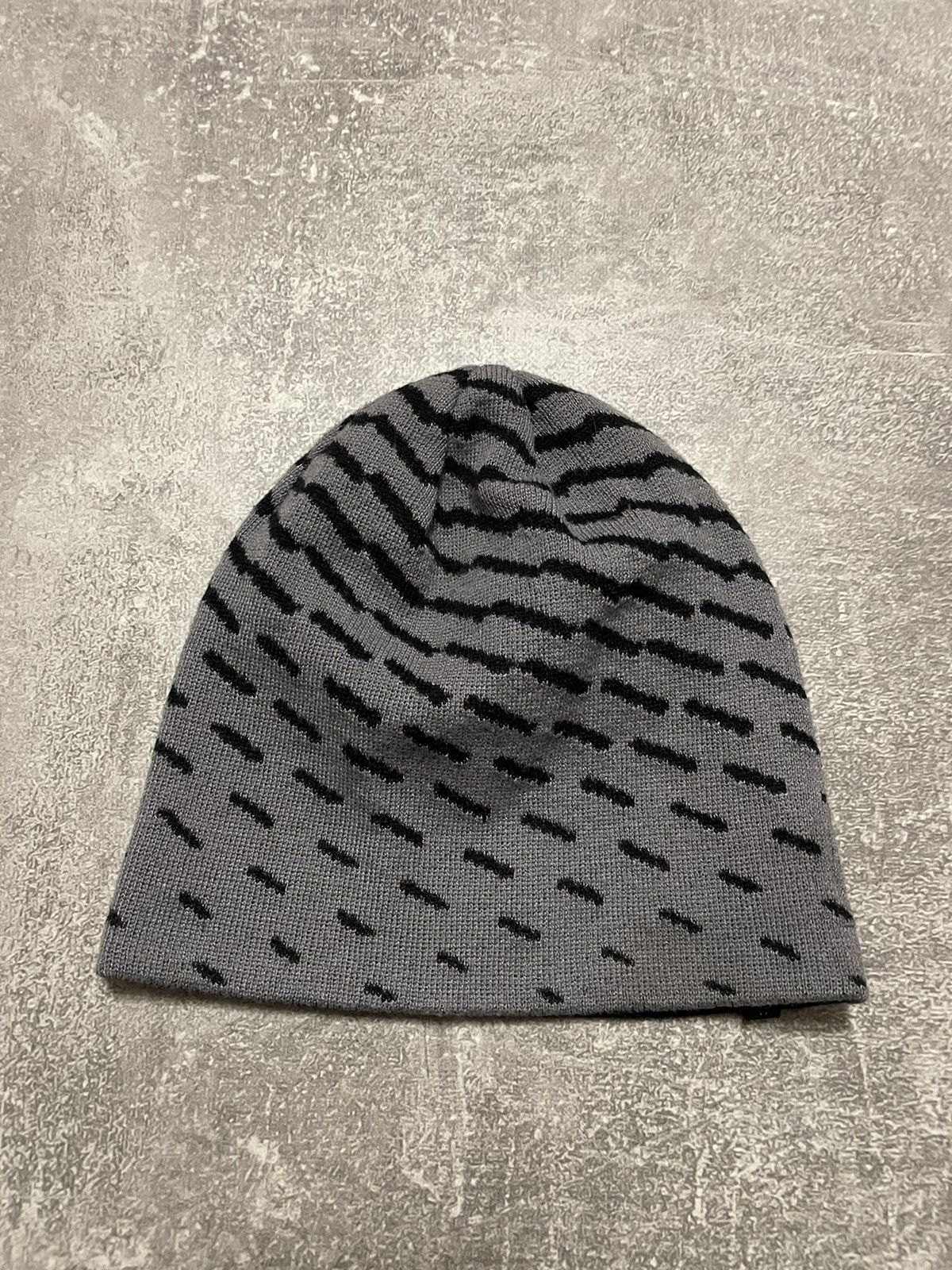 Nike Vintage Nike Reversible Big Swoosh Hat Size ONE SIZE - 7 Thumbnail