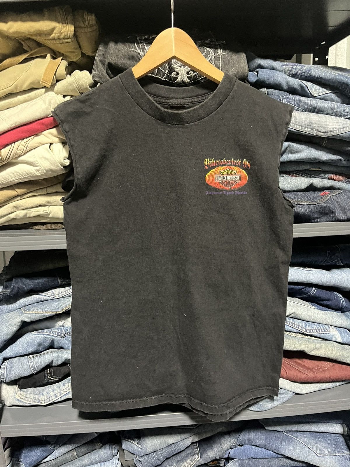 Harley Davidson × Vintage CRAZY VINTAGE HARLEY DAVIDSON BIKETOBER FEST GRUNGE CUTOFF Size US S / EU 44-46 / 1 - 5 Thumbnail