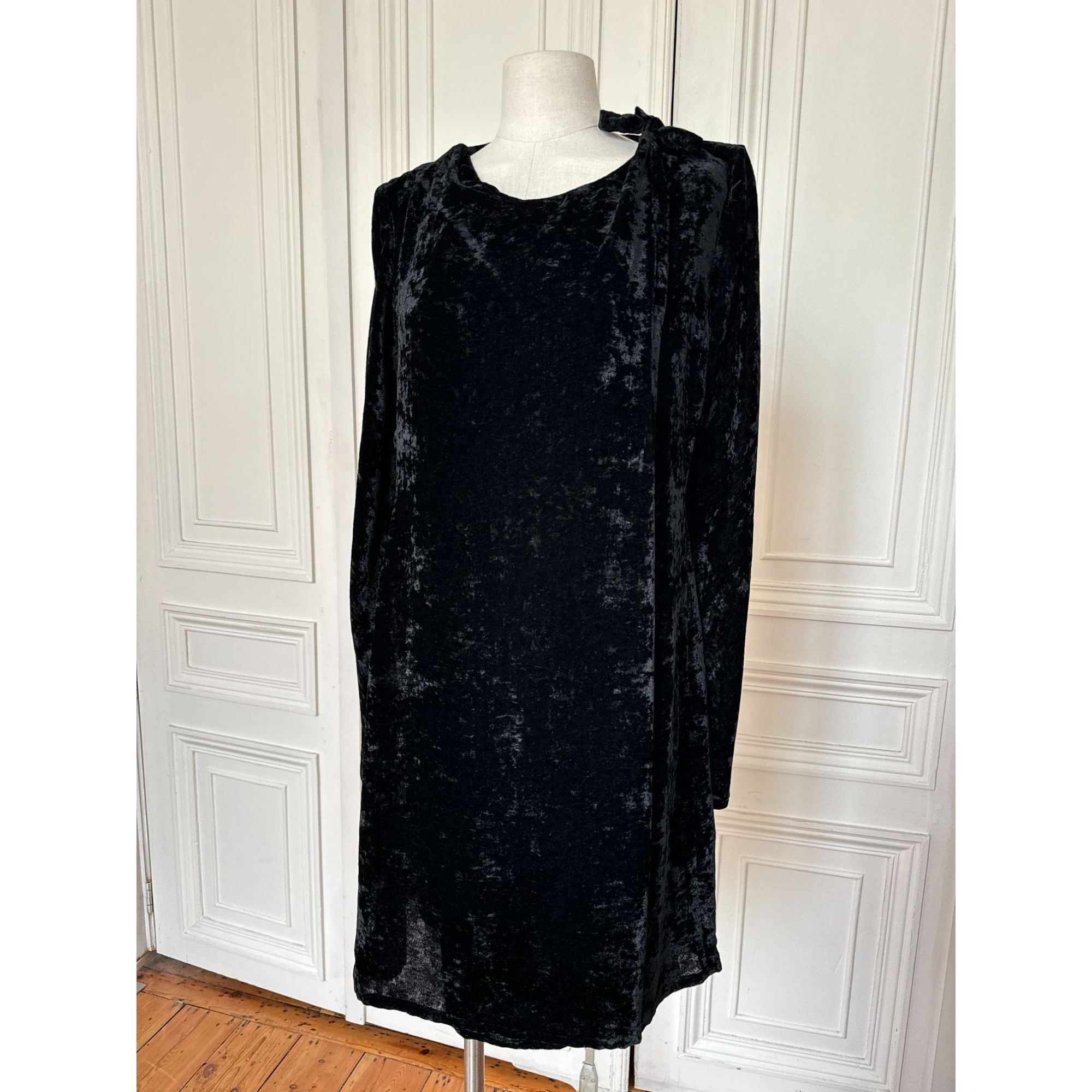 Jil Sander 1990s Black Velvet Longsleeve Wrap Dress Size XS / US 0-2 / IT 36-38 - 4 Thumbnail