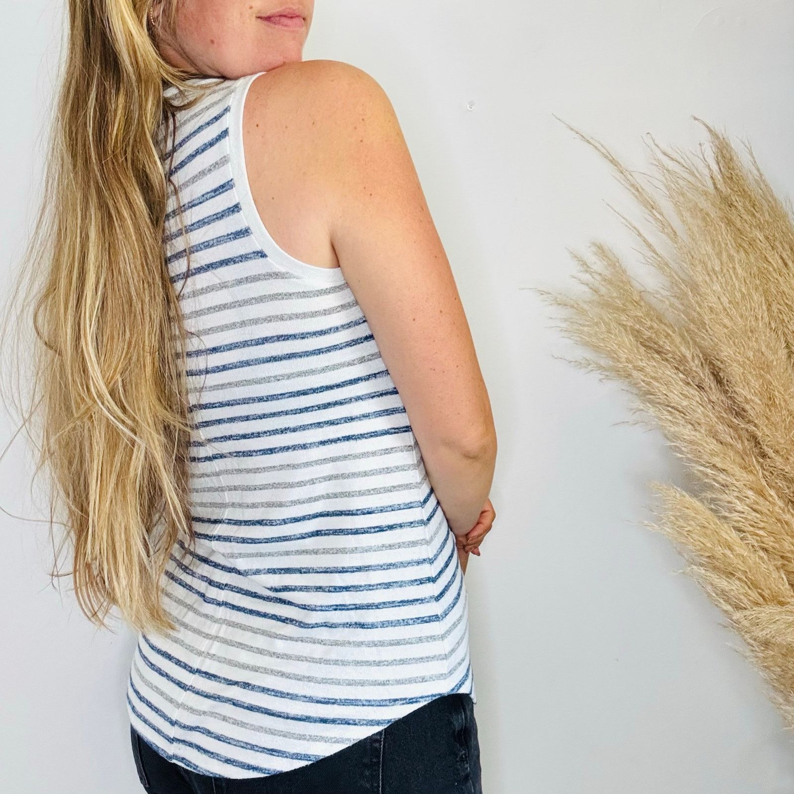 Target Basics TARGET White Blue Grey Stripe Sweater Knit Tank Top Shirt XS Size XS / US 0-2 / IT 36-38 - 4 Thumbnail