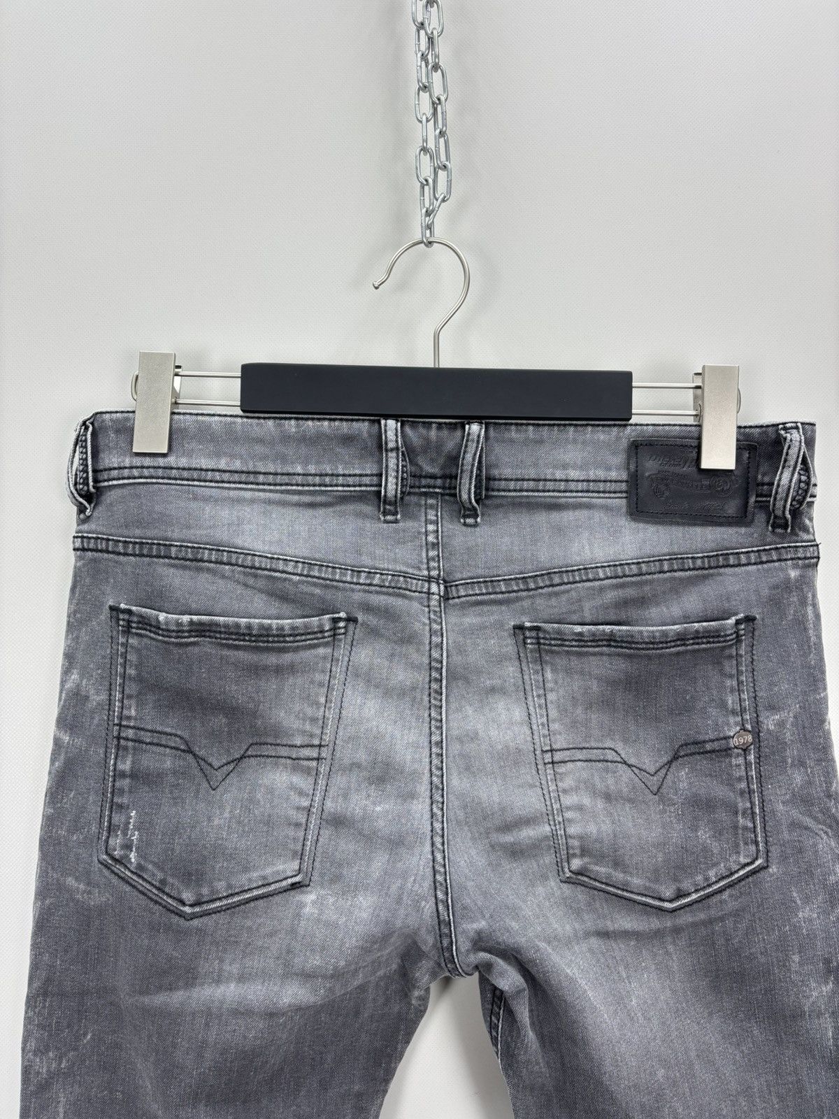 Diesel Mens jeans Diesel Size 34 Color Gray Size US 34 / EU 50 - 8 Thumbnail