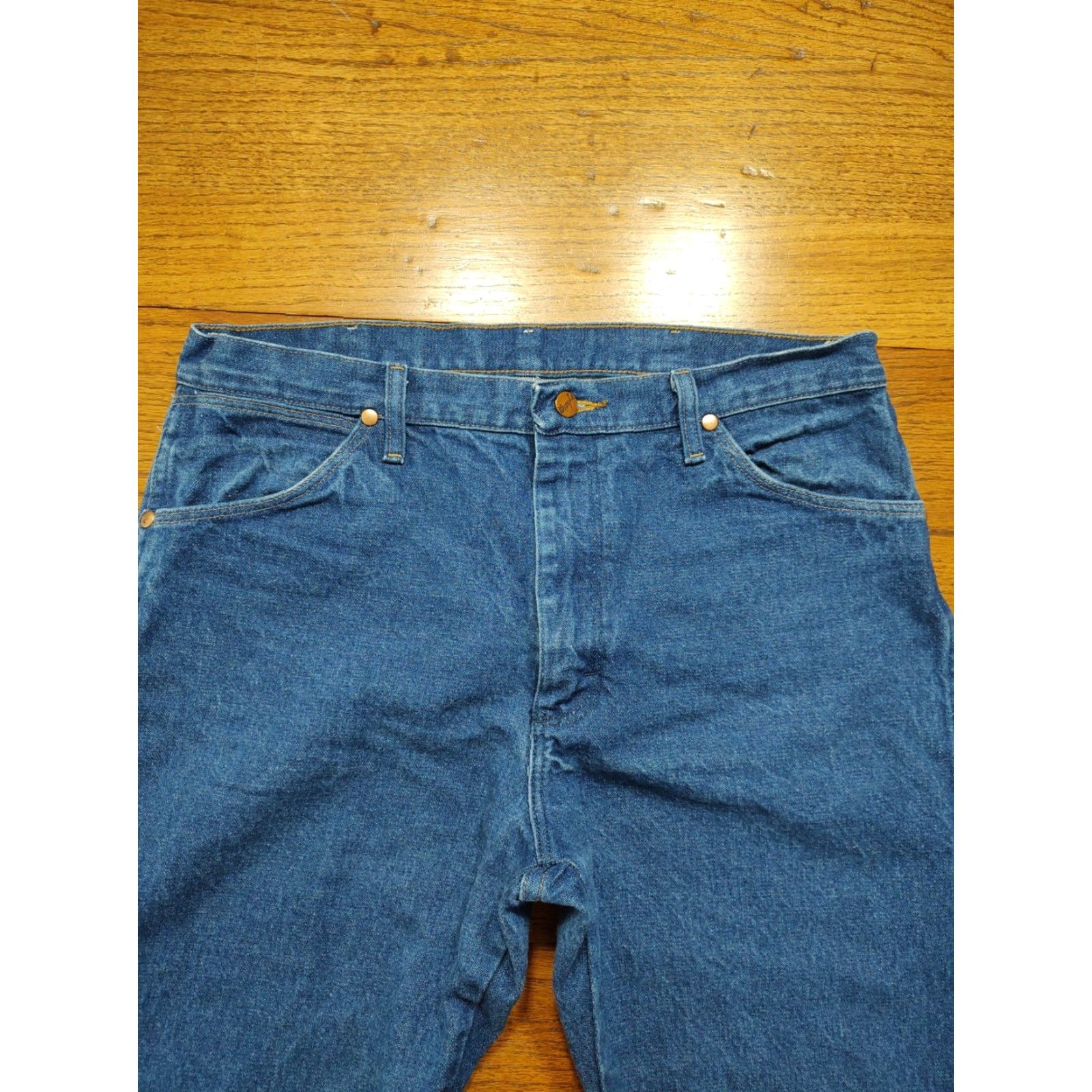 Wrangler VINTAGE Wrangler 13MWZ Jeans Cowboy Cut Western Denim Mens 35x30 Blue 5-Pocket Slimming Regular Straight Euro Wash 80s 90s Cowboy Mens Size US 35 - 4 Thumbnail