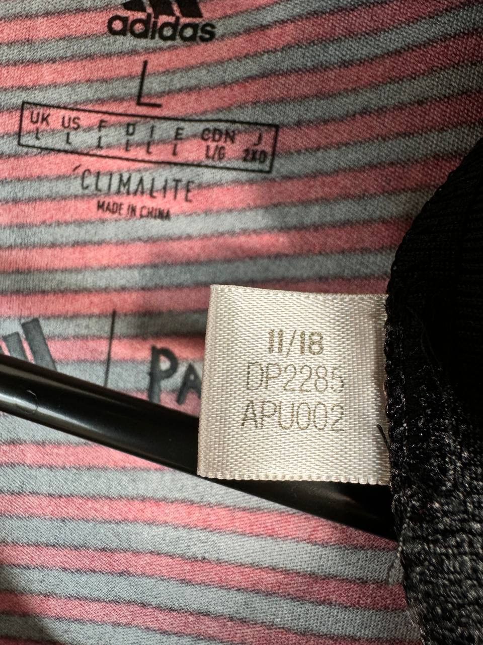 Adidas MANCHESTER UNITED 2018 2019 PRE MATCH SHIRT DP2285 Sz L Size US L / EU 52-54 / 3 - 3 Thumbnail