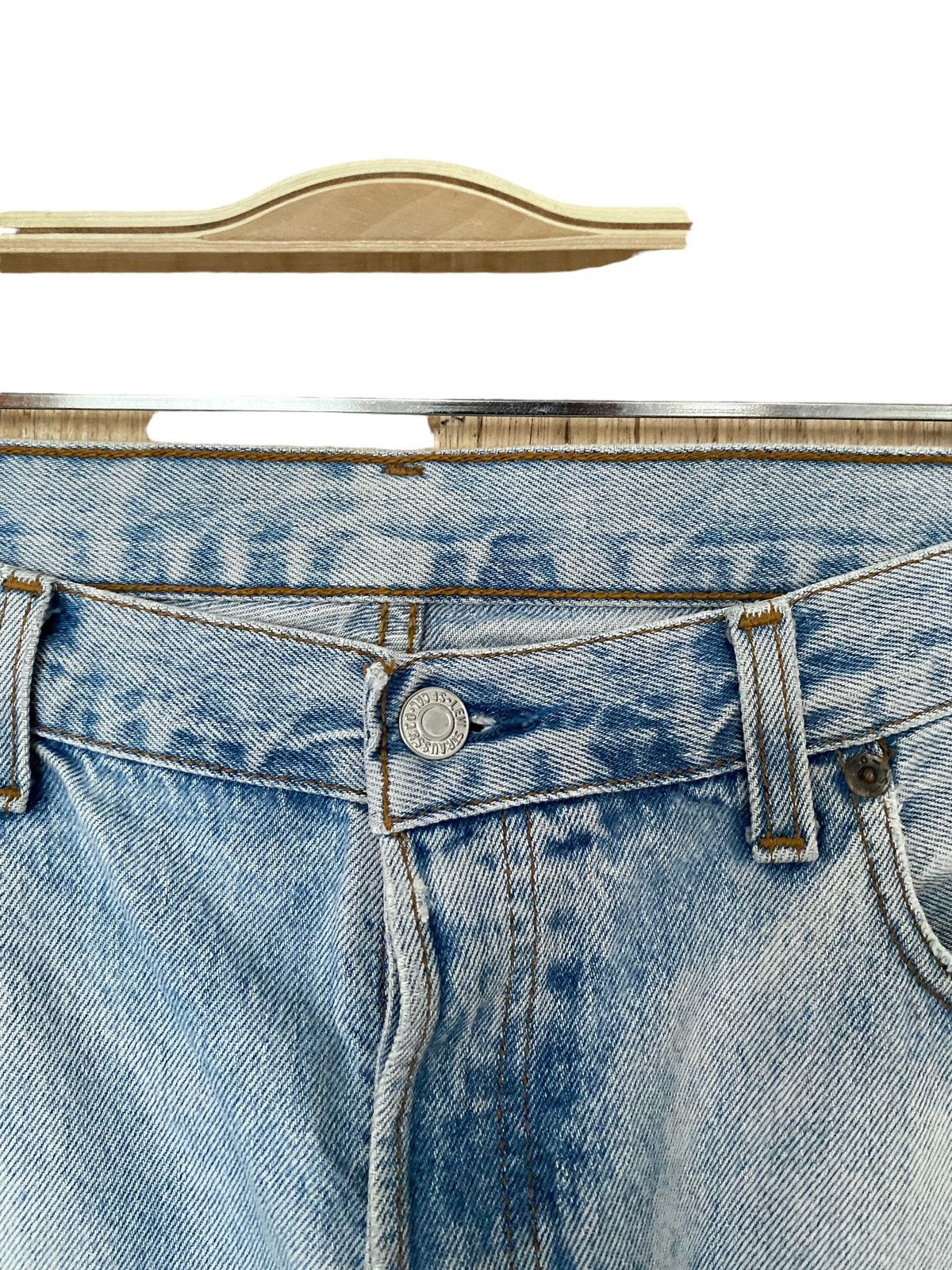 Levi's × Vintage Vintage Brand Levi’s 501 Jeans 1990s Size US 36 / EU 52 - 9 Thumbnail