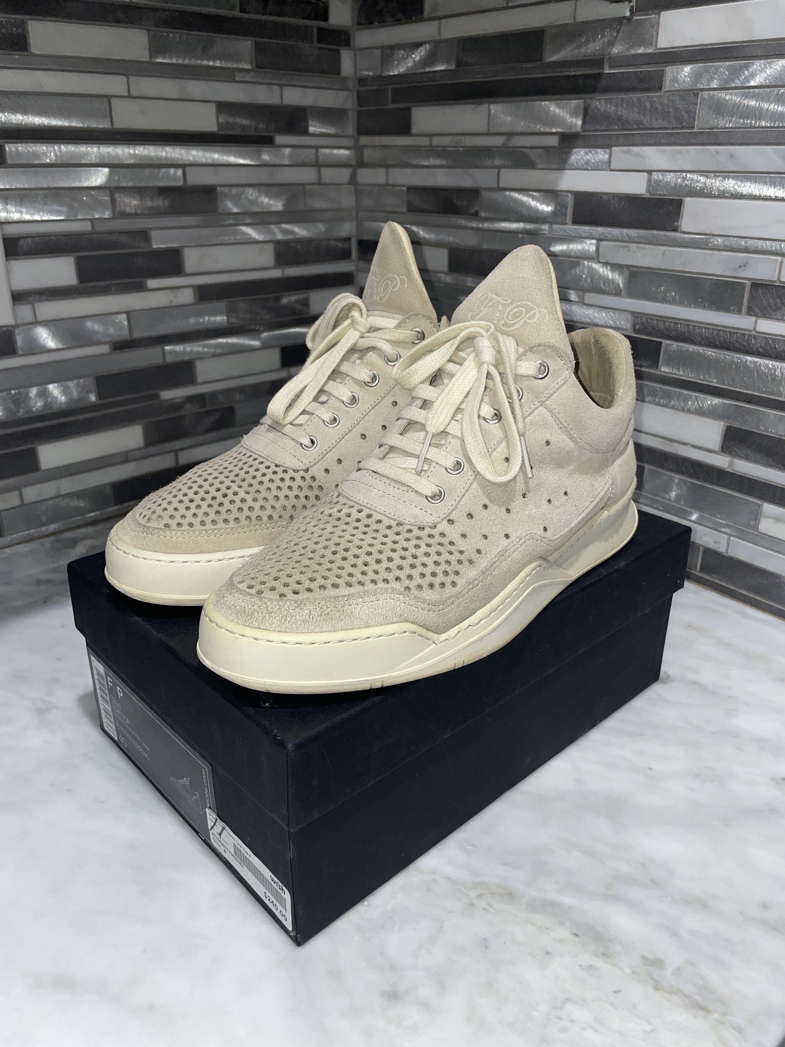 Filling Pieces Filling Pieces Gradient Perforated Low Top SS16 Size US 7 / EU 40 - 1 Thumbnail