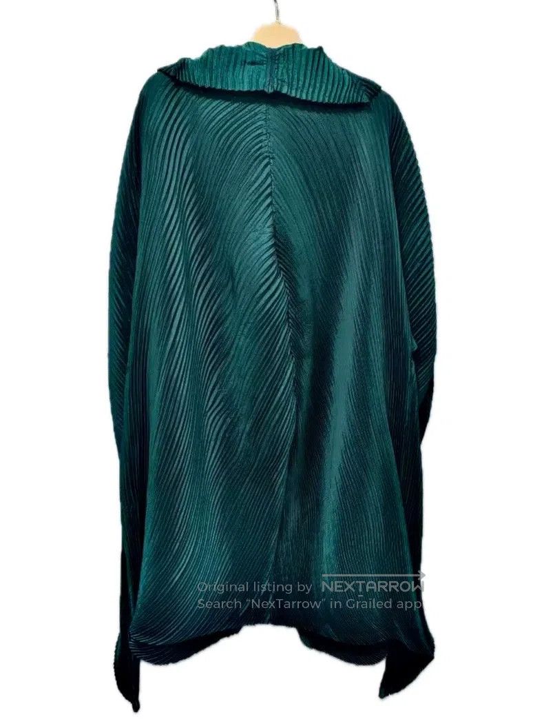 Issey Miyake Issey Miyake Metallic Curve Ruffled Coat Size 2 Size M / US 6-8 / IT 42-44 - 2 Thumbnail